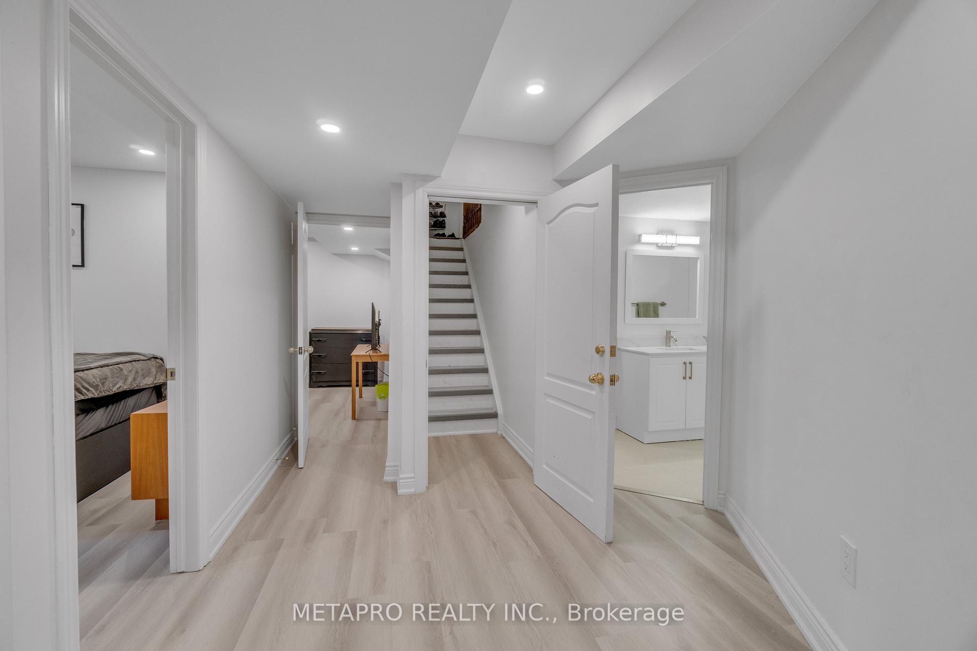 Photo 91 of 20 Templeton Court, Brampton, Bram East — HOMEH