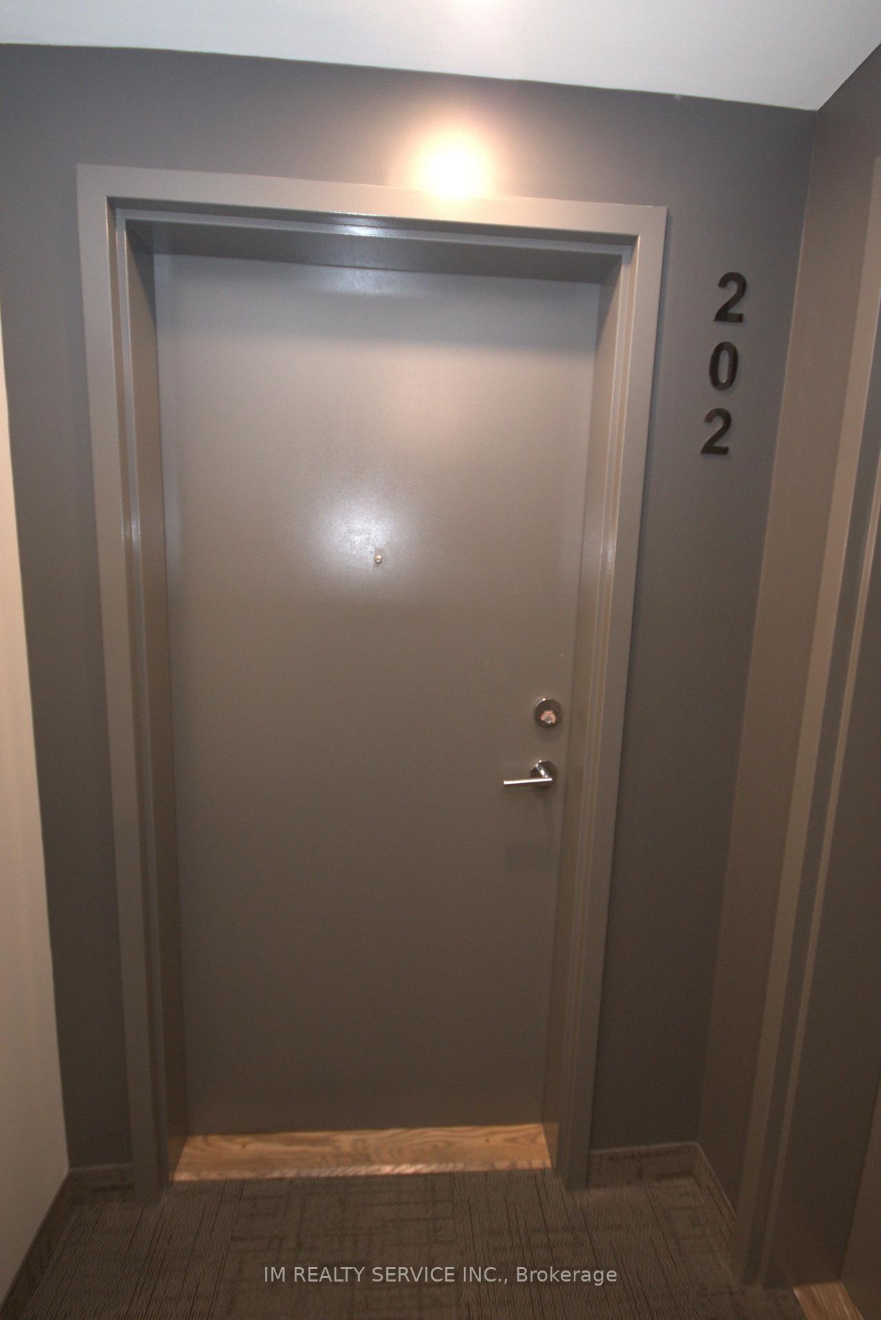 Photo 4 of Unit 202, 110 Fergus Avenue, Kitchener — HOMEH