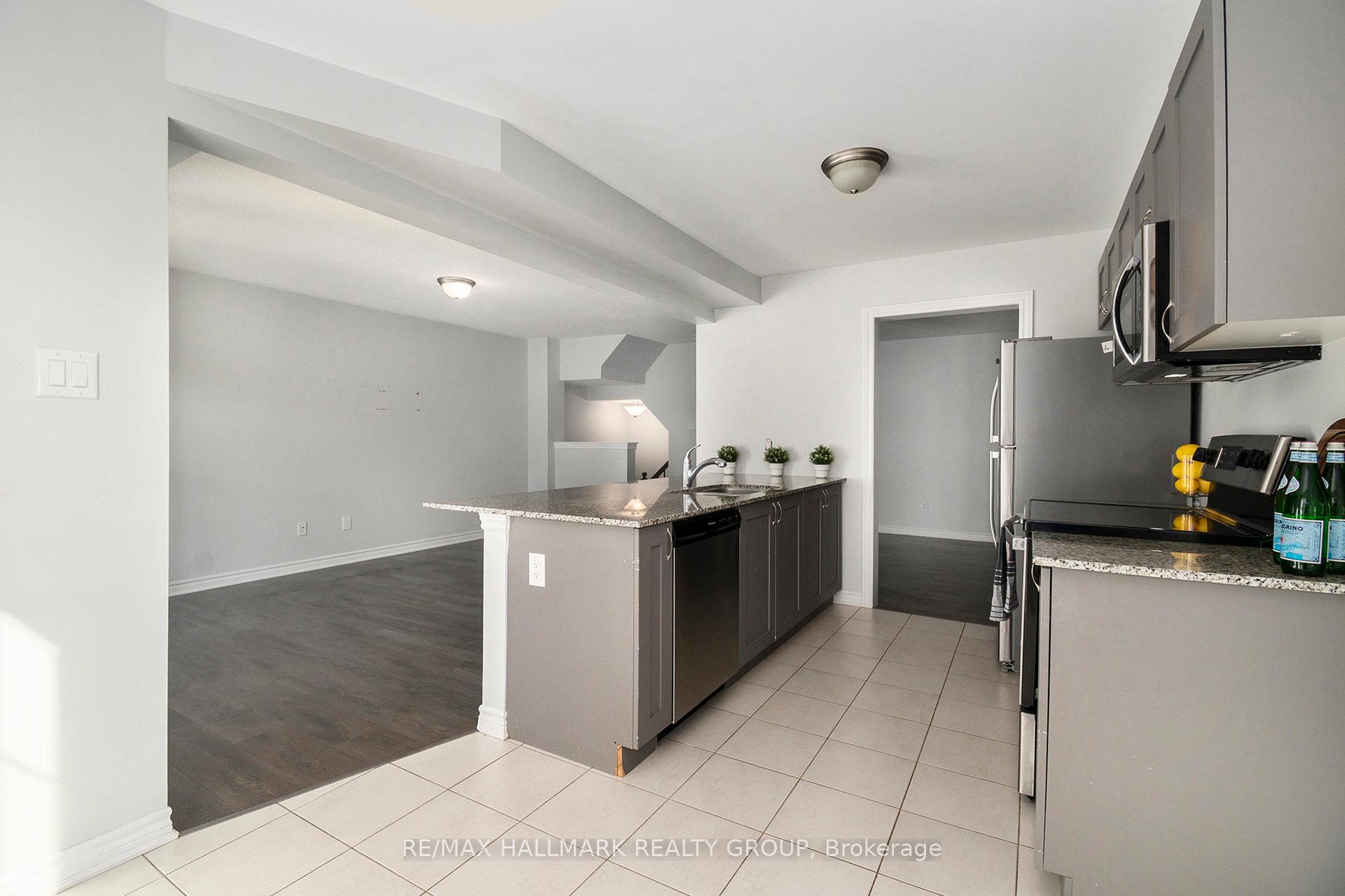 Photo 9 of 106 Helenium Lane, Ottawa, Avalon West — HOMEH