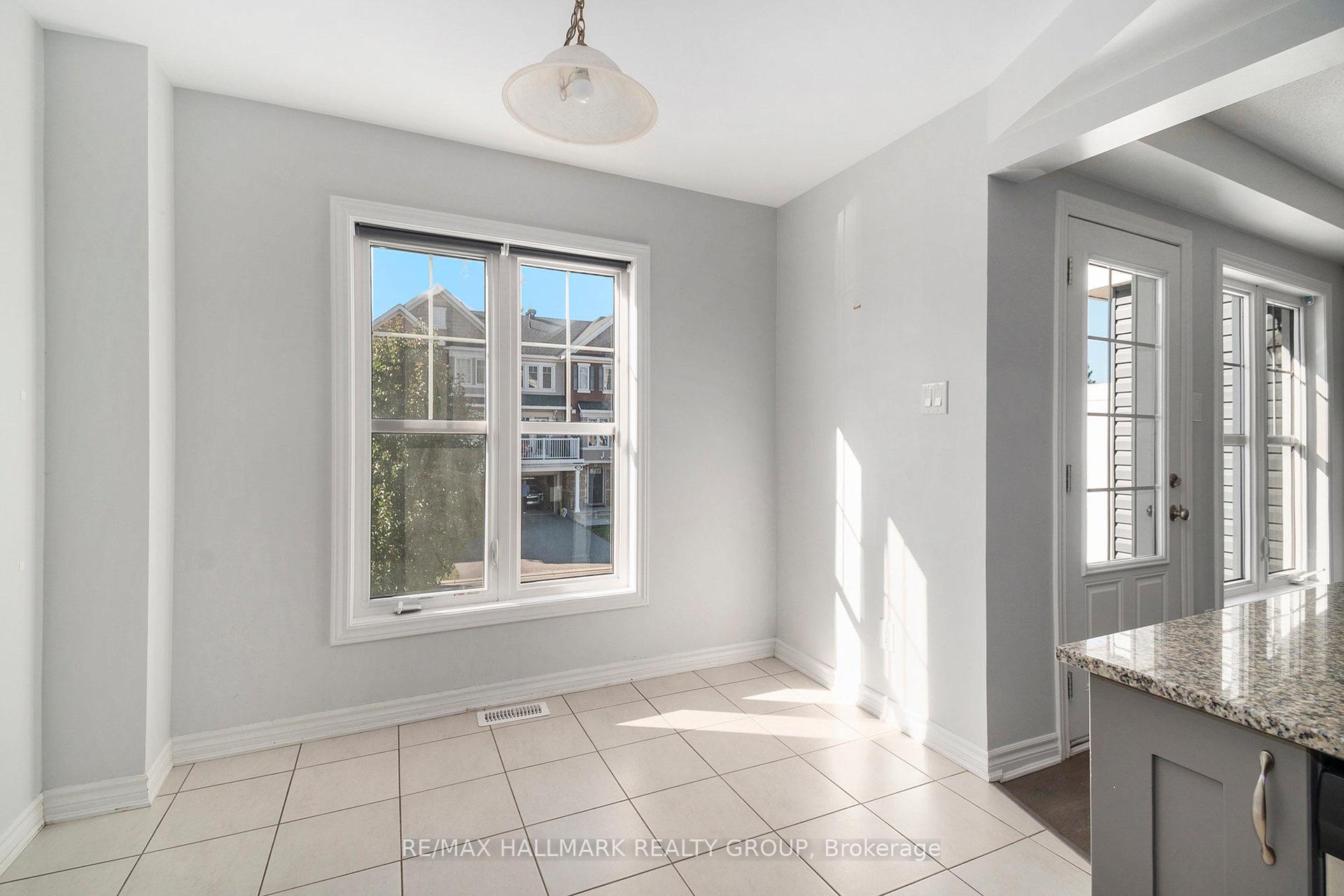 Photo 12 of 106 Helenium Lane, Ottawa, Avalon West — HOMEH