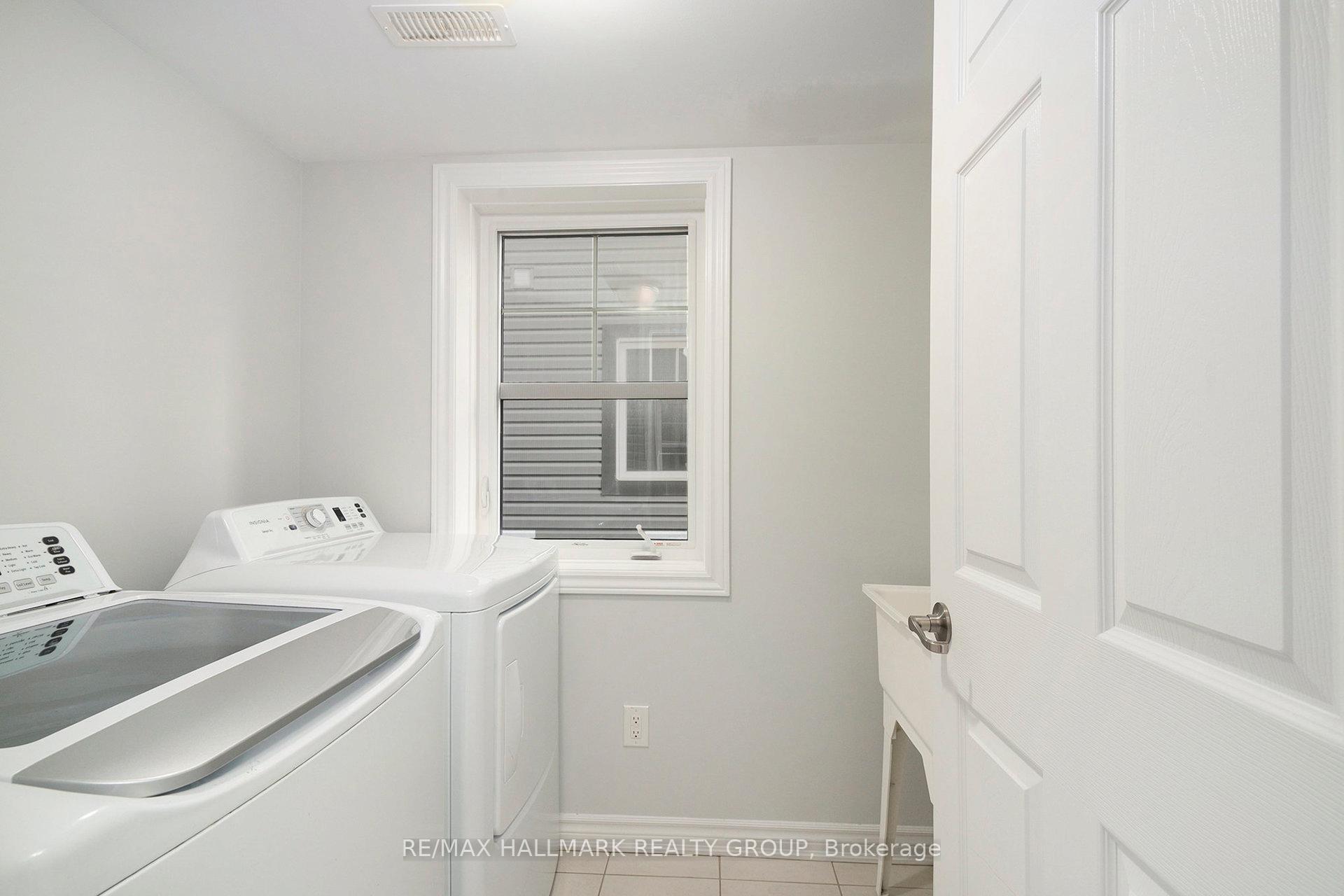 Photo 14 of 106 Helenium Lane, Ottawa, Avalon West — HOMEH