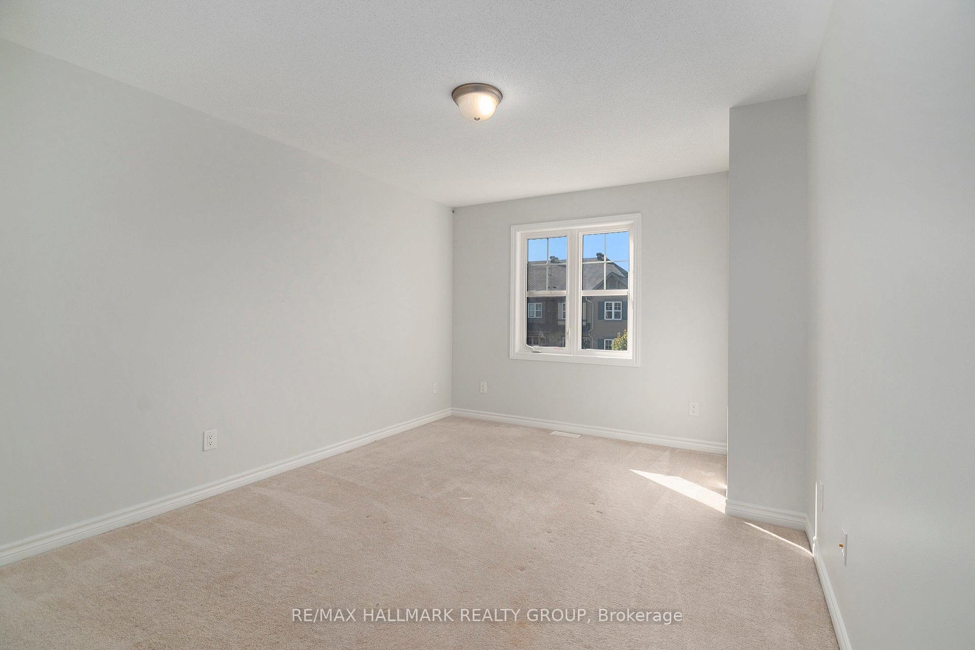 Photo 15 of 106 Helenium Lane, Ottawa, Avalon West — HOMEH
