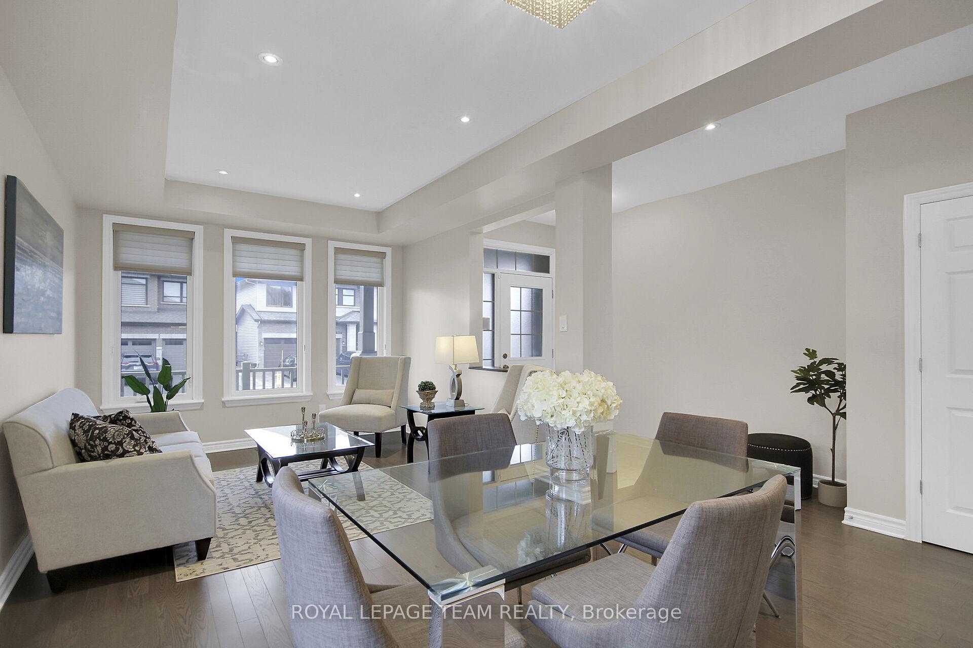 Photo 5 of 300 Rosina Way, Ottawa, Riverside South/Gloucester Glen — HOMEH