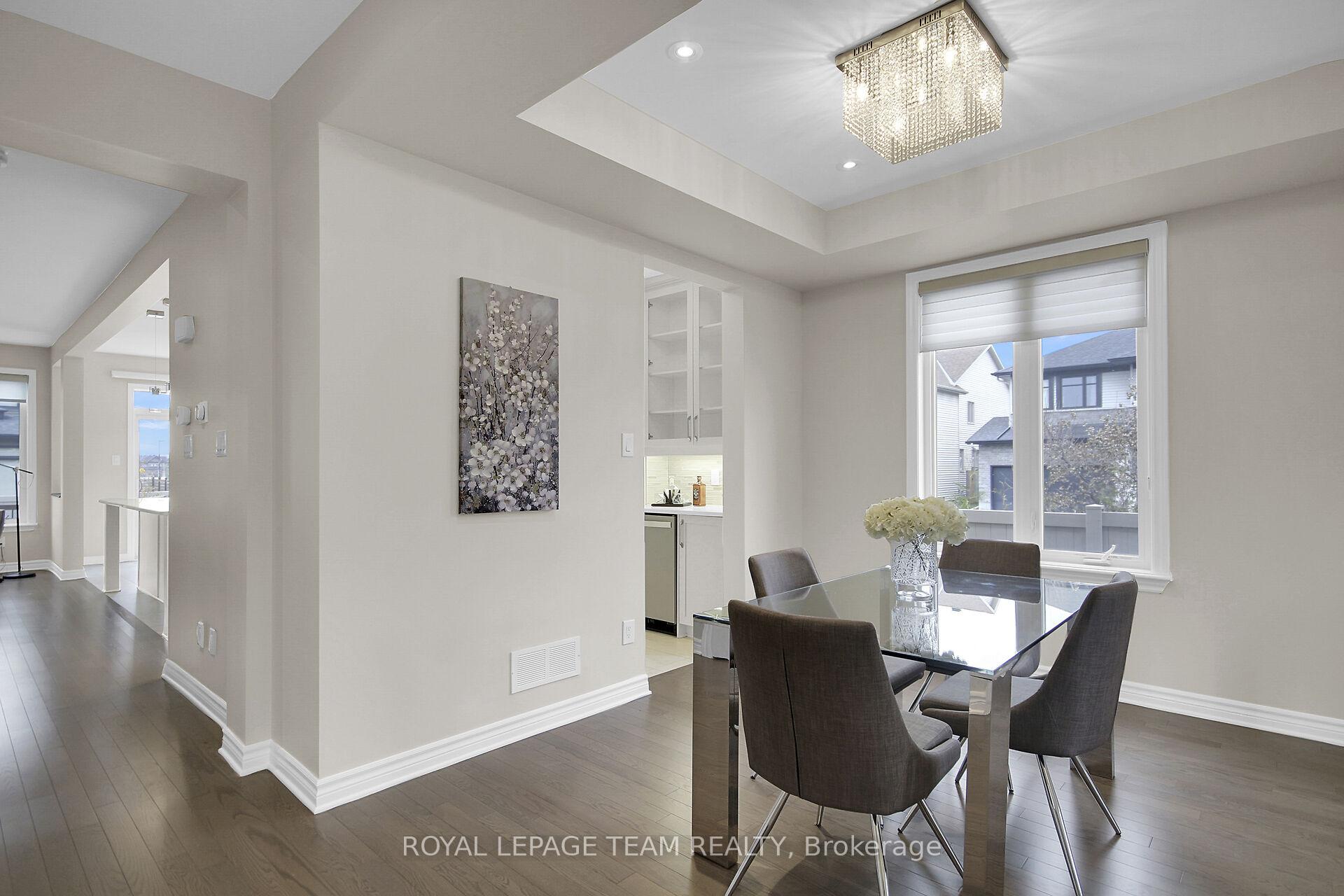 Photo 8 of 300 Rosina Way, Ottawa, Riverside South/Gloucester Glen — HOMEH