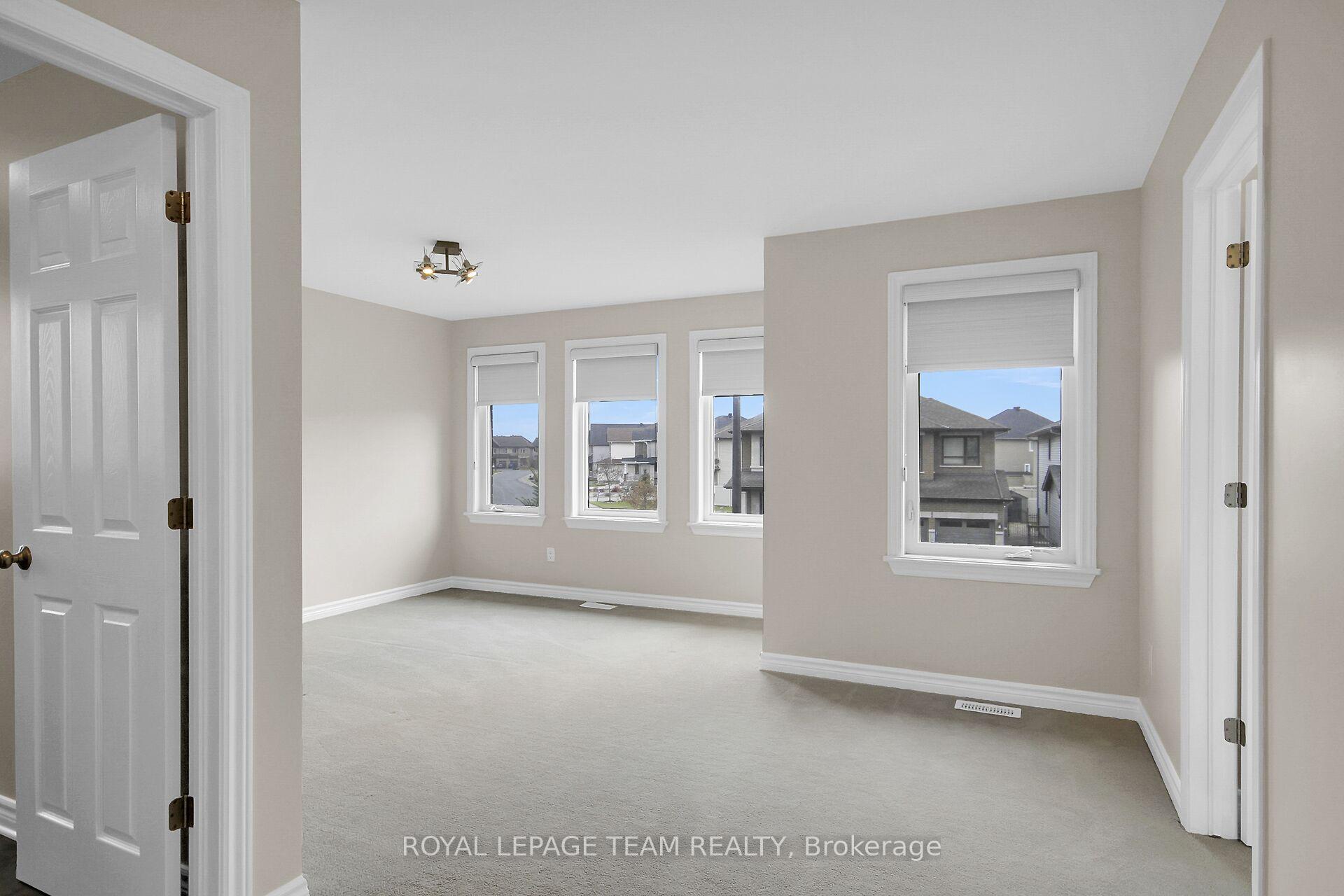 Photo 28 of 300 Rosina Way, Ottawa, Riverside South/Gloucester Glen — HOMEH