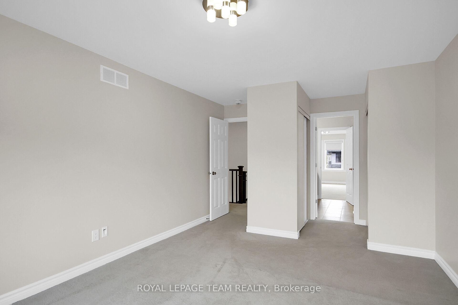 Photo 33 of 300 Rosina Way, Ottawa, Riverside South/Gloucester Glen — HOMEH