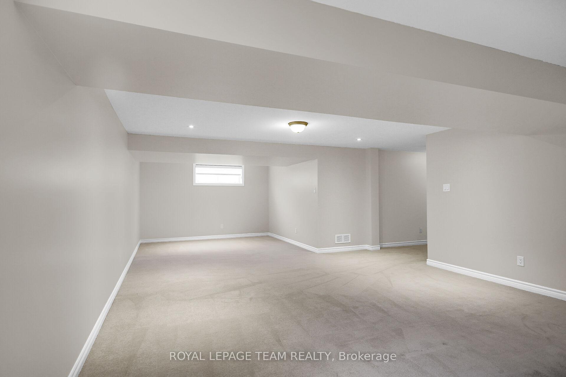 Photo 36 of 300 Rosina Way, Ottawa, Riverside South/Gloucester Glen — HOMEH