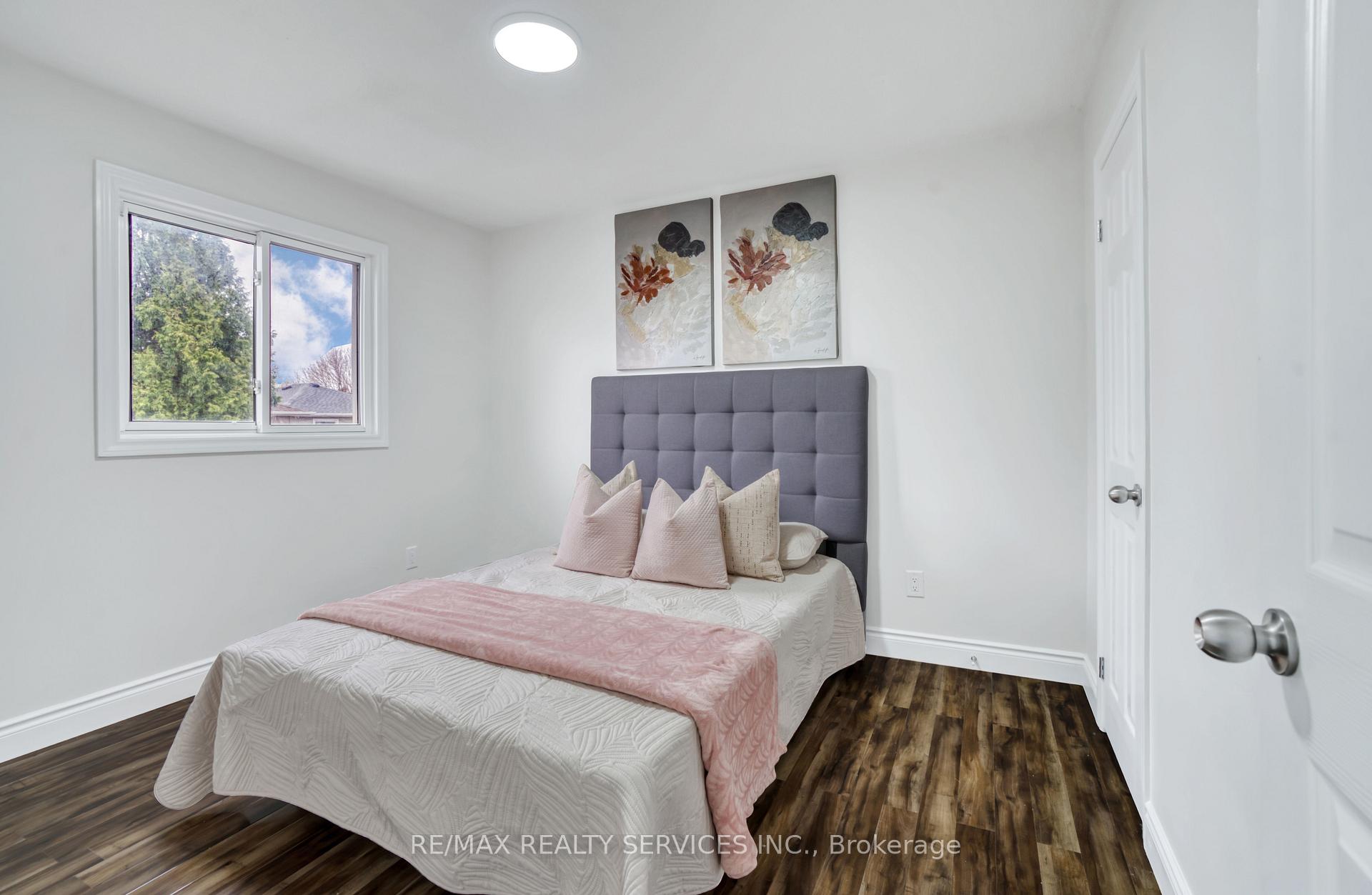 Photo 15 of 8 Luminous Court, Brampton, Heart Lake West — HOMEH