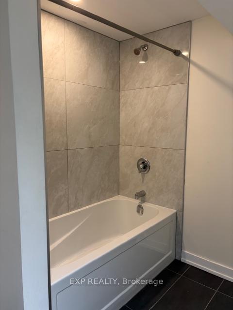 Photo 7 of Unit B, 2474 Heaton Avenue, Ottawa, Hawthorne Meadows — HOMEH