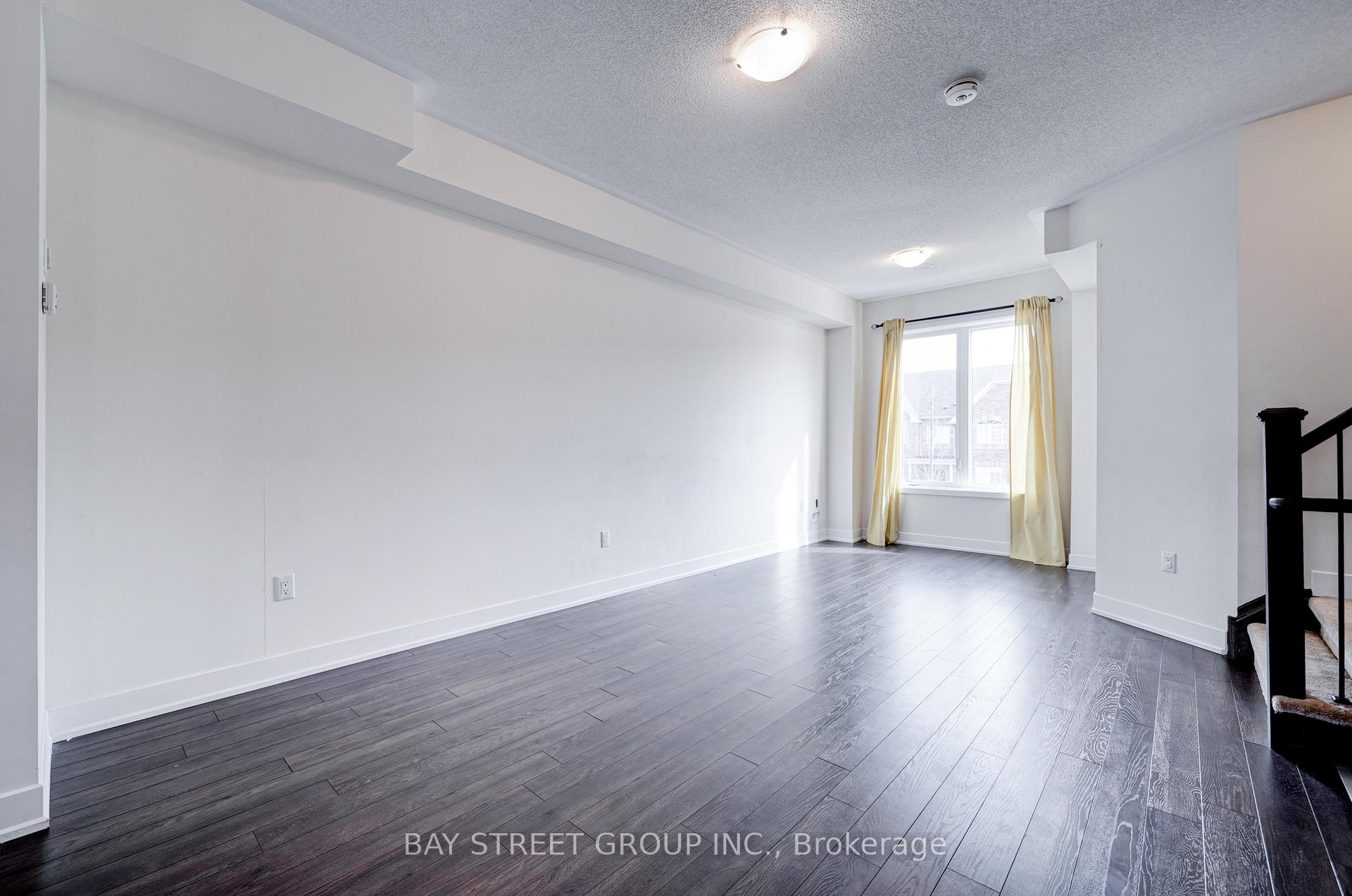 Photo 8 of 11 Donald Fleming Way, Whitby, Pringle Creek — HOMEH