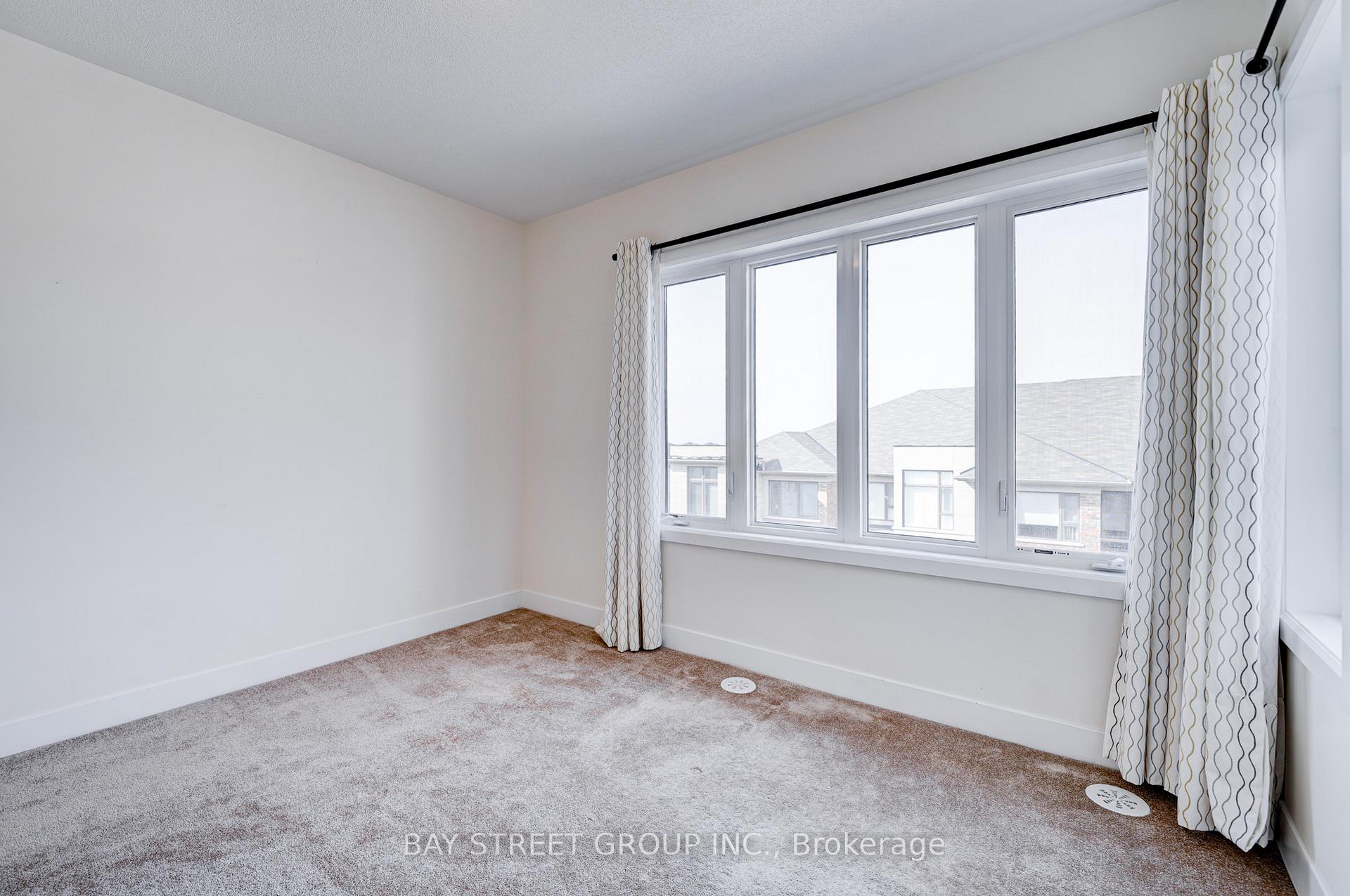 Photo 24 of 11 Donald Fleming Way, Whitby, Pringle Creek — HOMEH
