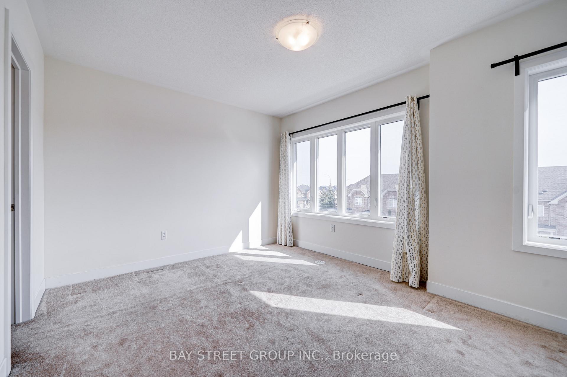 Photo 28 of 11 Donald Fleming Way, Whitby, Pringle Creek — HOMEH