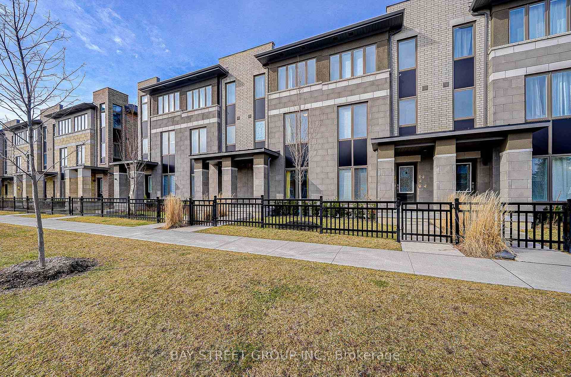 Photo 35 of 11 Donald Fleming Way, Whitby, Pringle Creek — HOMEH