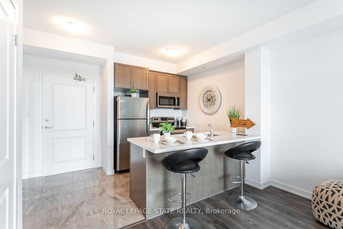 Photo 2 of Unit 318, 101 Shoreview Place, Hamilton, Stoney Creek — HOMEH