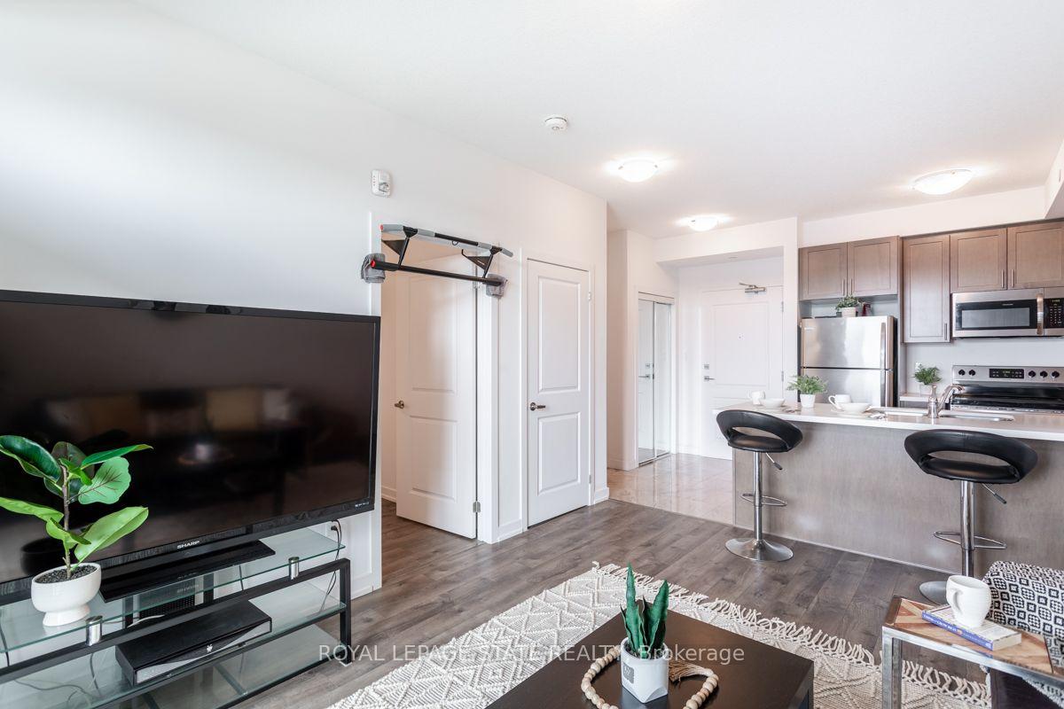 Photo 7 of Unit 318, 101 Shoreview Place, Hamilton, Stoney Creek — HOMEH
