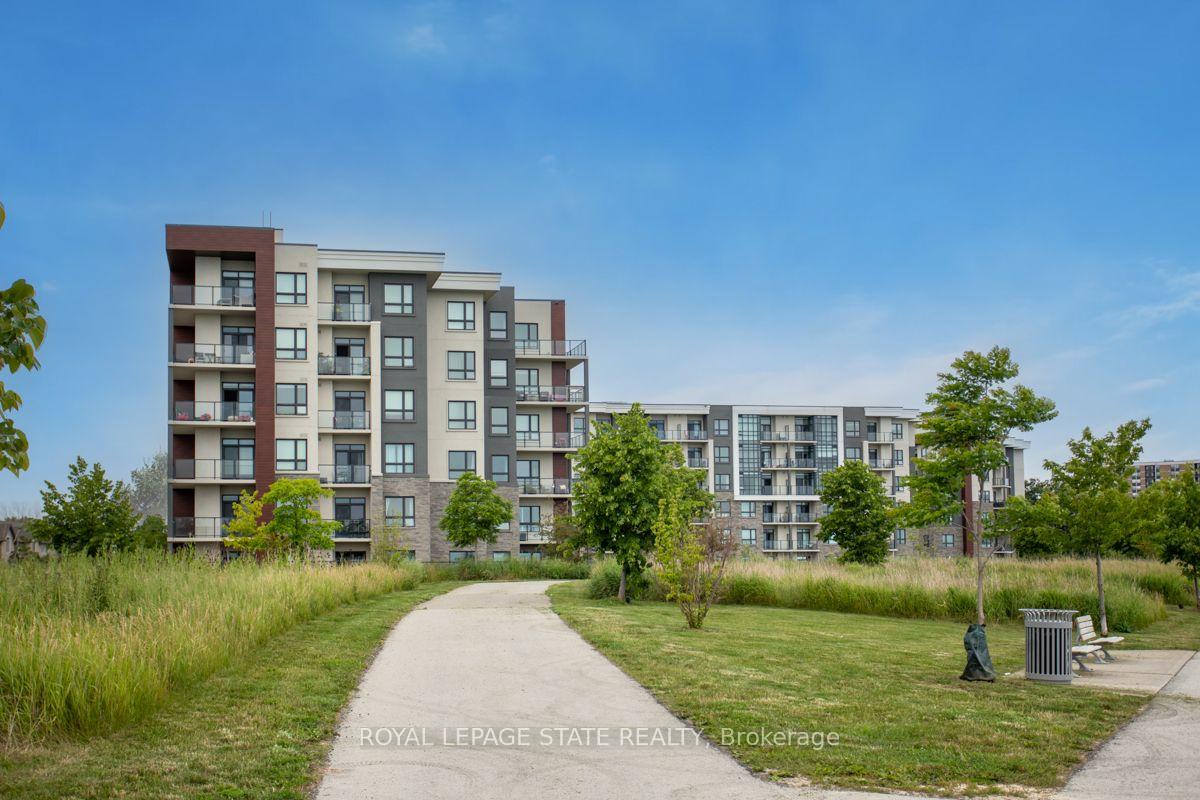 Photo 19 of Unit 318, 101 Shoreview Place, Hamilton, Stoney Creek — HOMEH