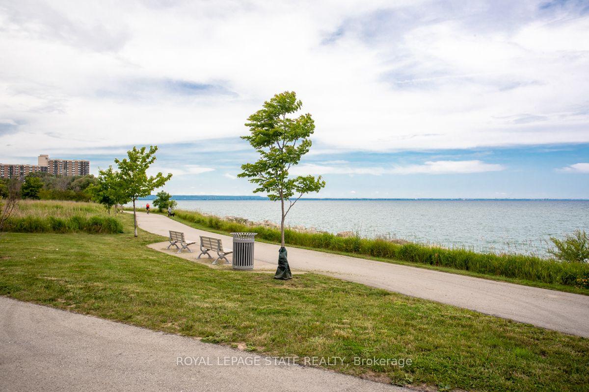 Photo 23 of Unit 318, 101 Shoreview Place, Hamilton, Stoney Creek — HOMEH