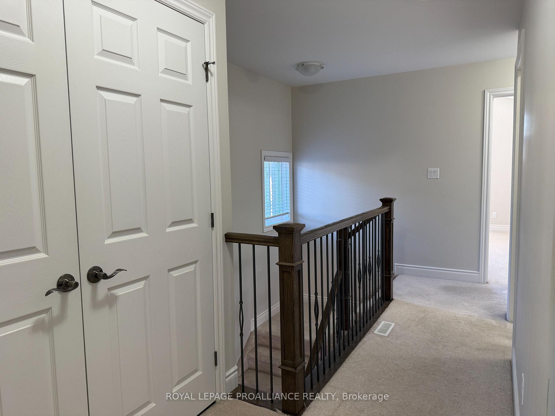 Photo 8 of 28 Primrose Crescent, Belleville, Thurlow Ward — HOMEH
