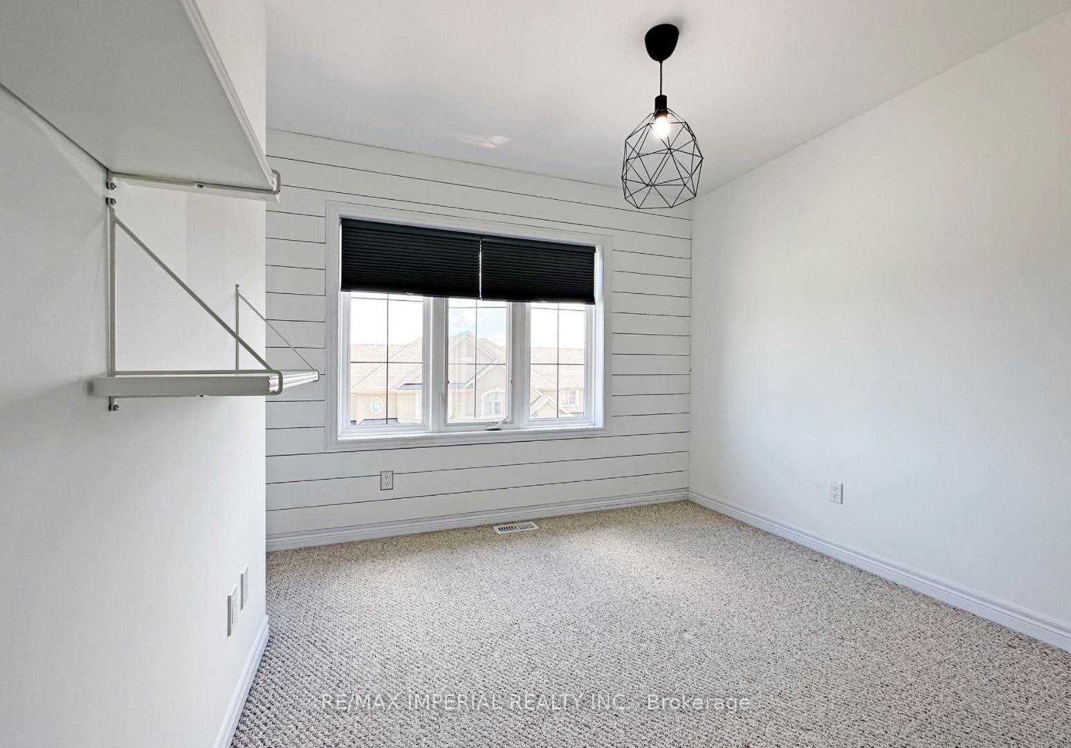 Photo 5 of 2299 Natasha Circle, Oakville, Bronte Creek — HOMEH
