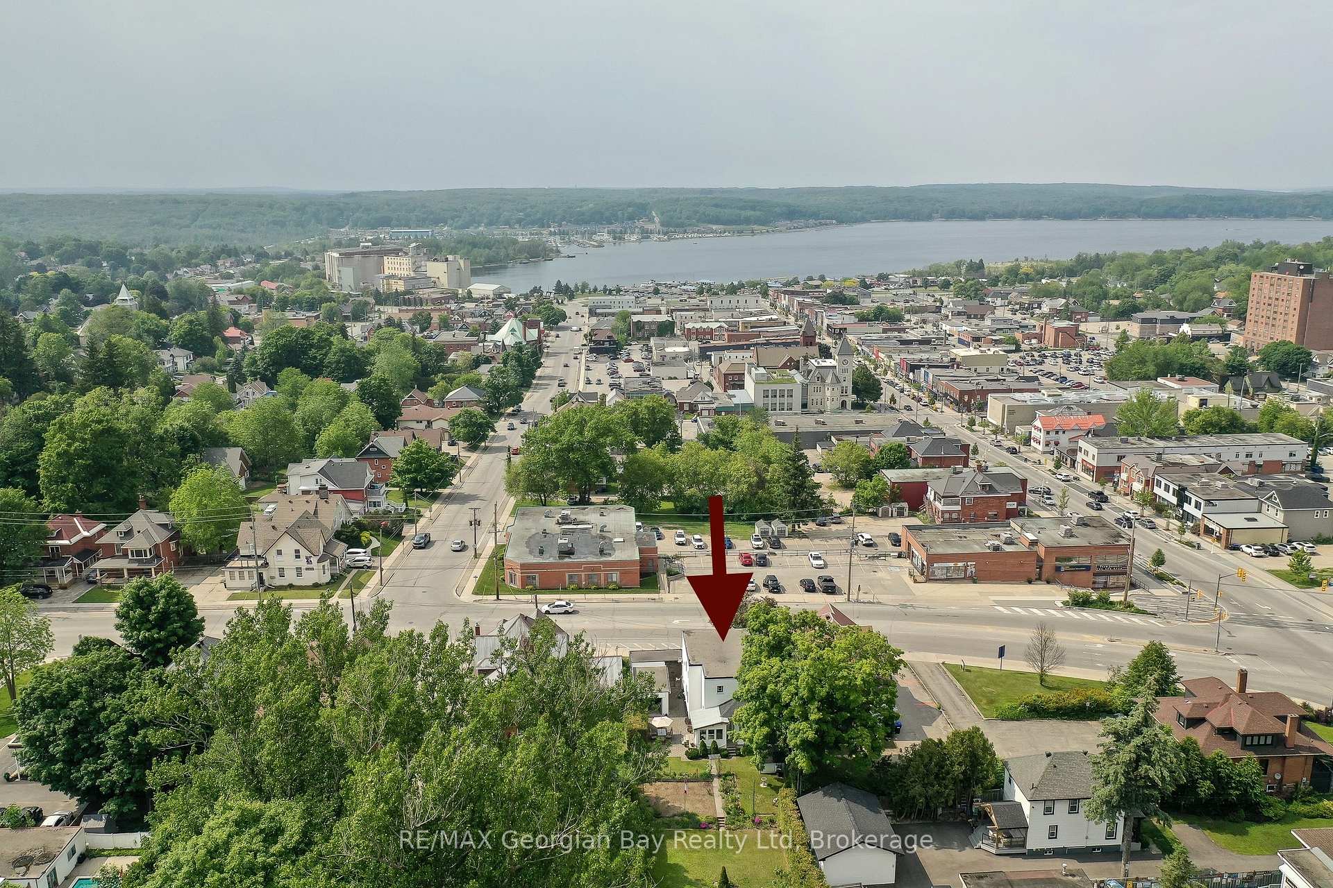 Photo 3 of 525 Yonge Street, Midland — HOMEH