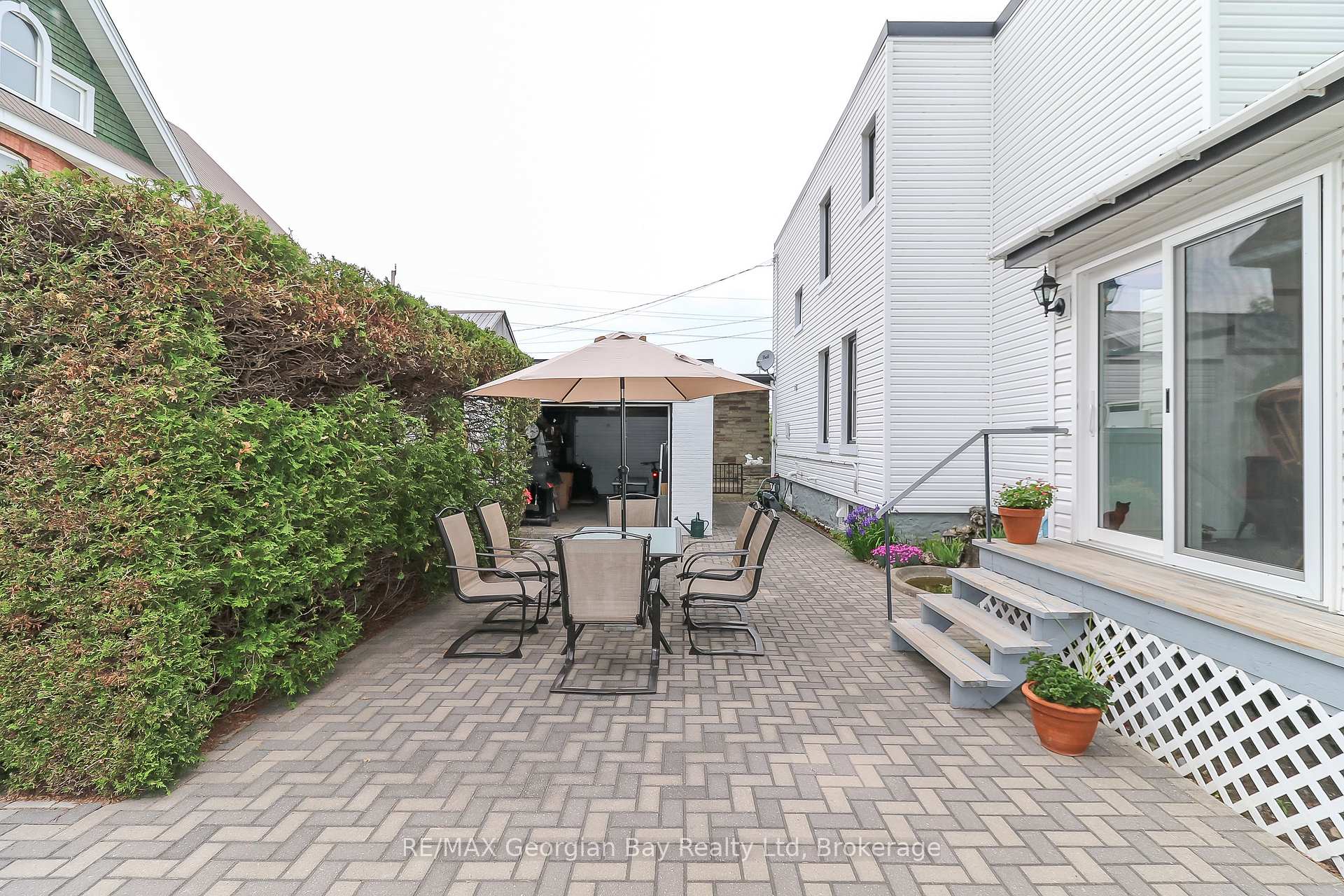 Photo 33 of 525 Yonge Street, Midland — HOMEH