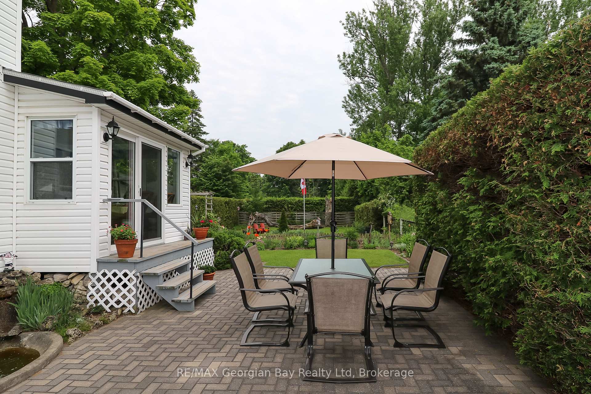 Photo 35 of 525 Yonge Street, Midland — HOMEH
