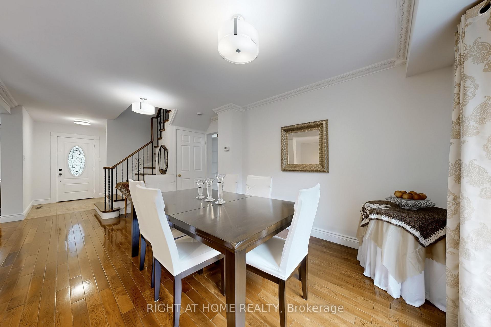 Photo 14 of 52 Breckonwood Crescent, Markham, Aileen-Willowbrook — HOMEH