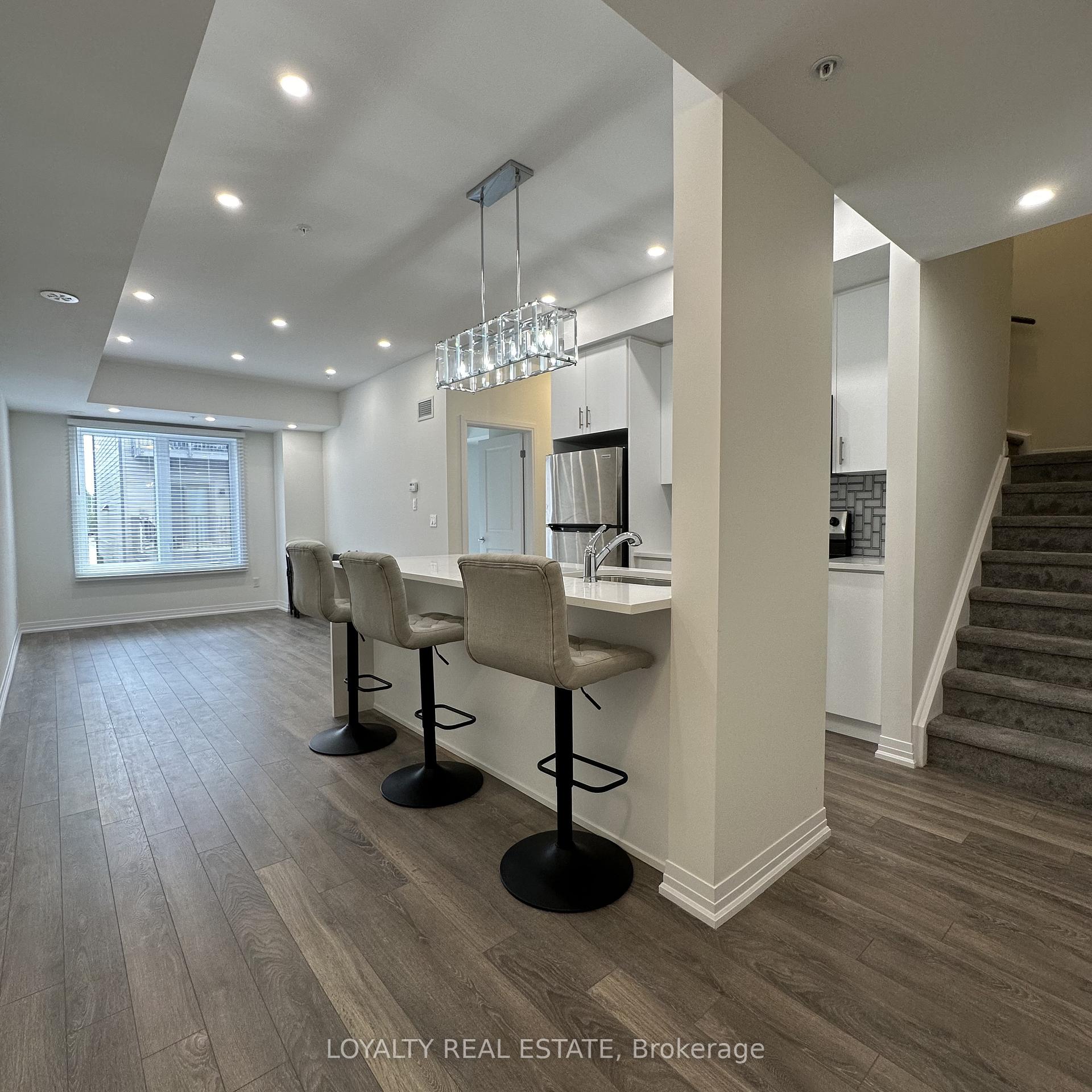 Photo 3 of Unit 311, 2635 William Jackson Drive, Pickering, Duffin Heights — HOMEH