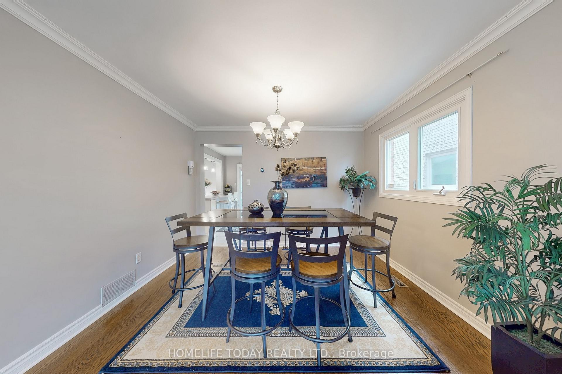 Photo 6 of 1604 Deerbrook Drive, Pickering, Liverpool — HOMEH