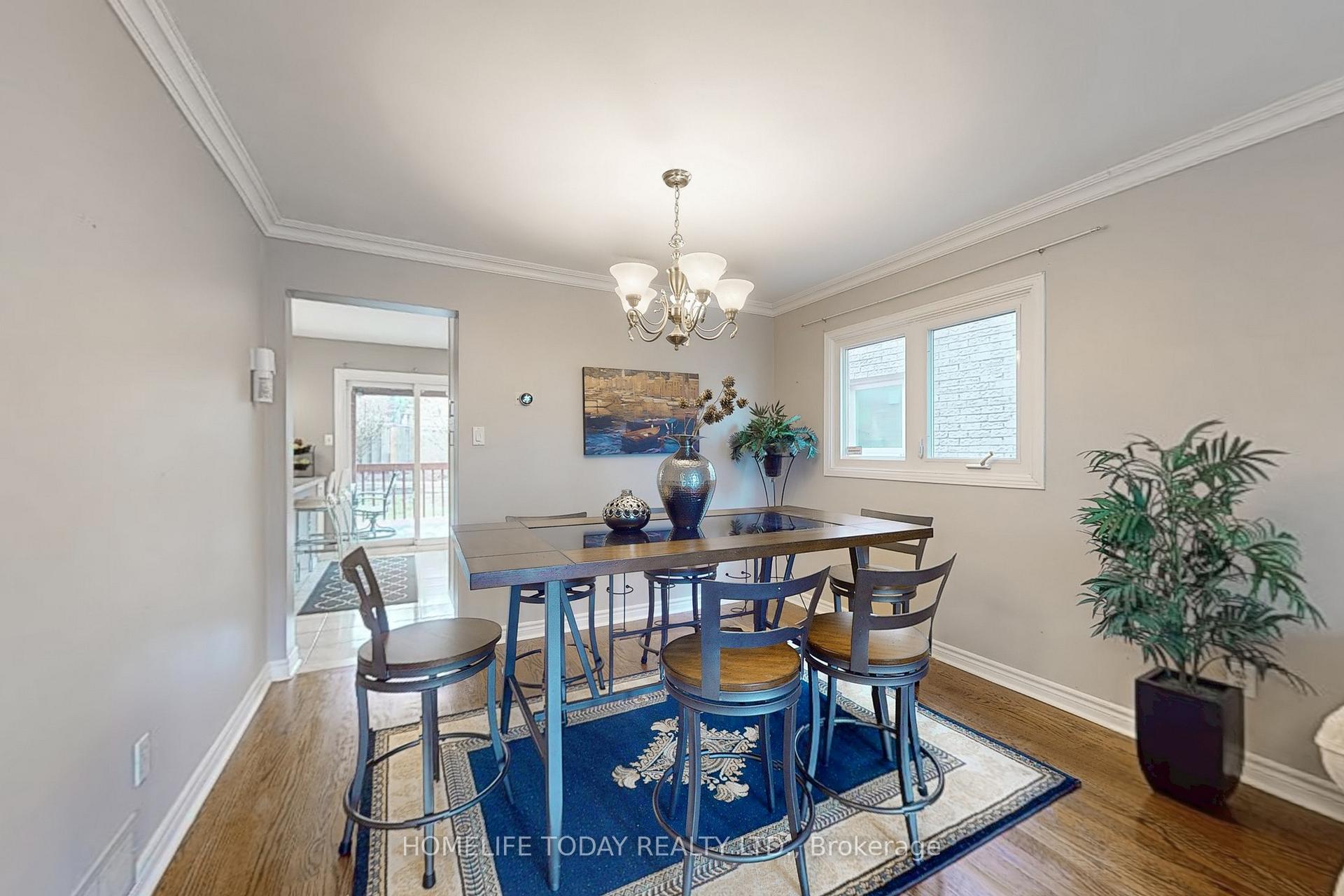Photo 7 of 1604 Deerbrook Drive, Pickering, Liverpool — HOMEH
