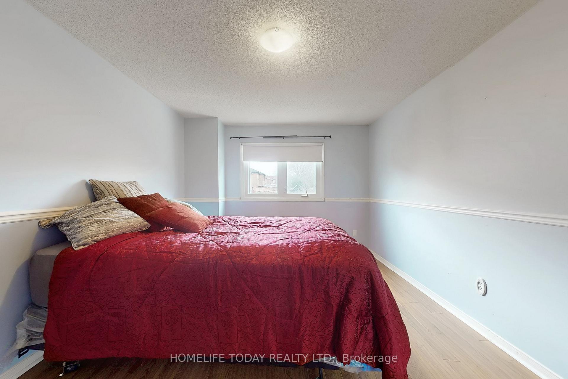 Photo 22 of 1604 Deerbrook Drive, Pickering, Liverpool — HOMEH