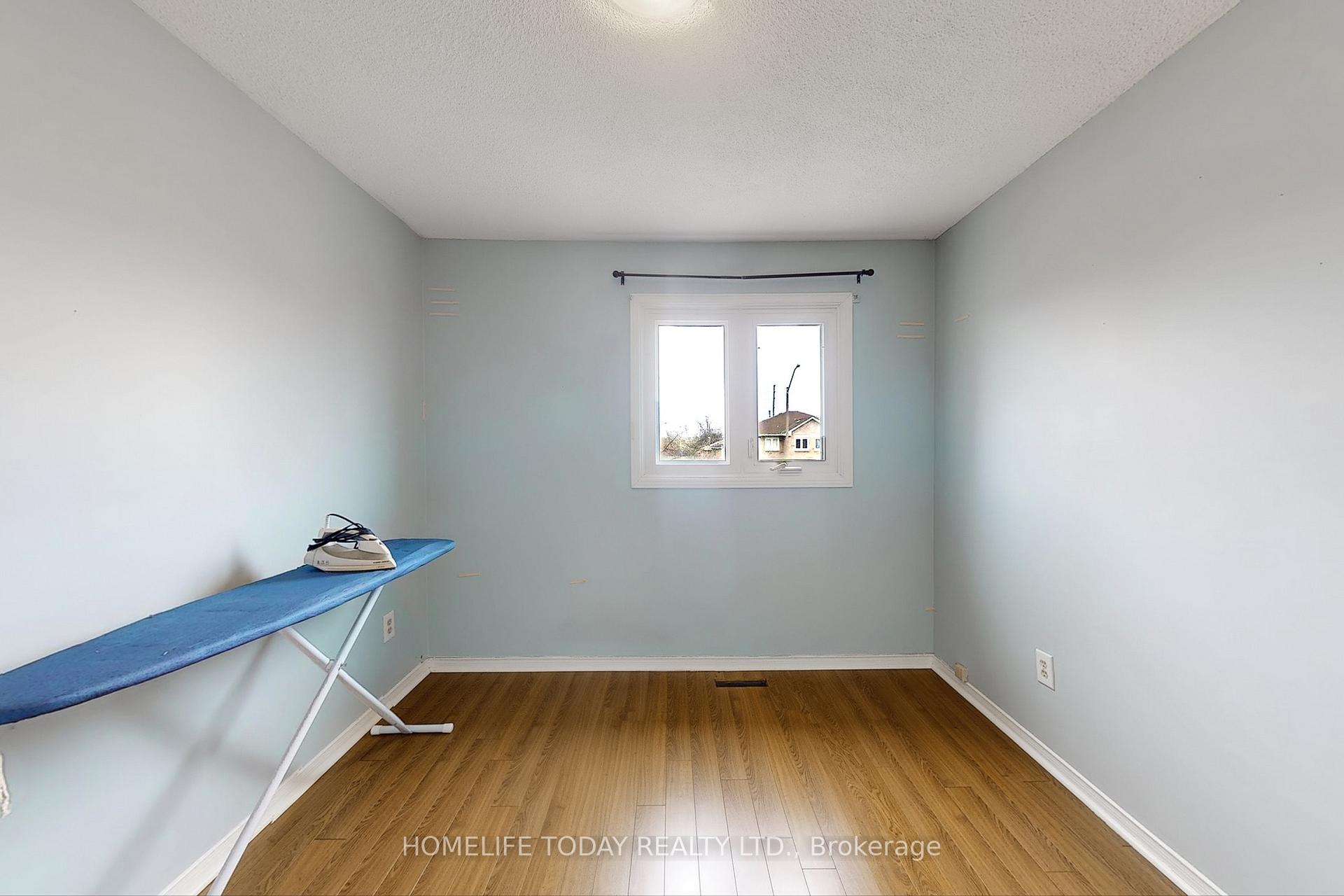 Photo 24 of 1604 Deerbrook Drive, Pickering, Liverpool — HOMEH