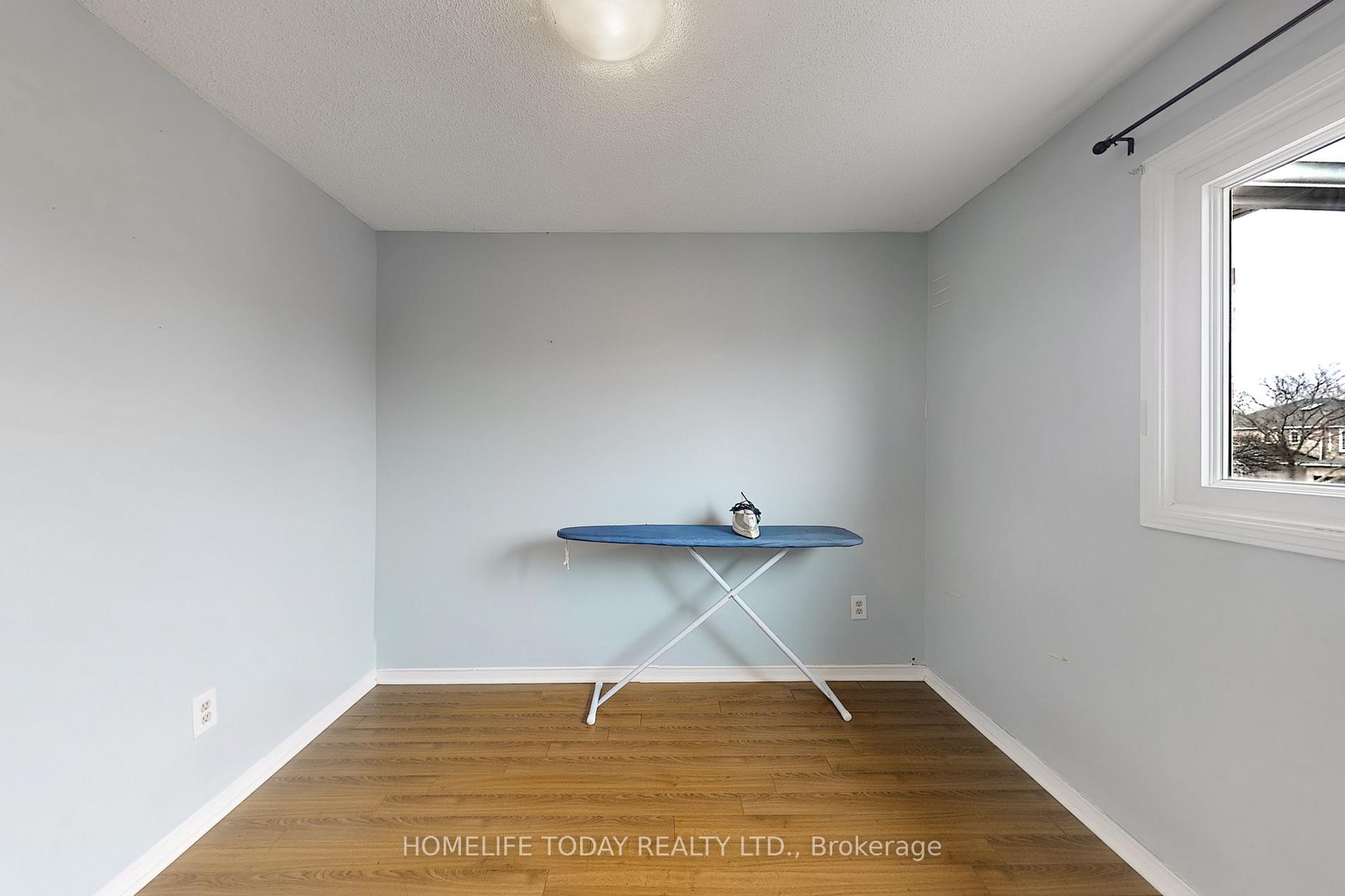 Photo 25 of 1604 Deerbrook Drive, Pickering, Liverpool — HOMEH