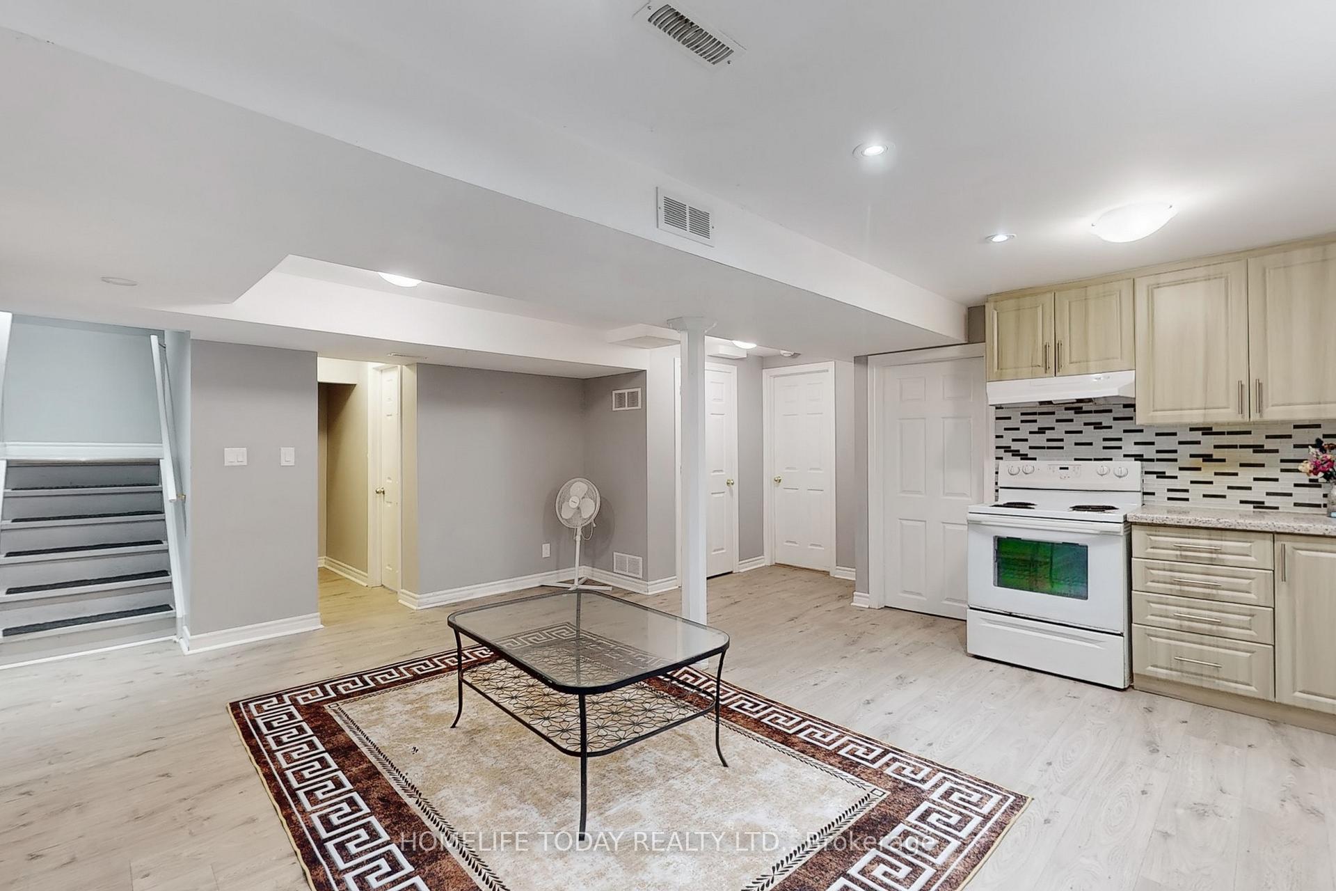 Photo 26 of 1604 Deerbrook Drive, Pickering, Liverpool — HOMEH