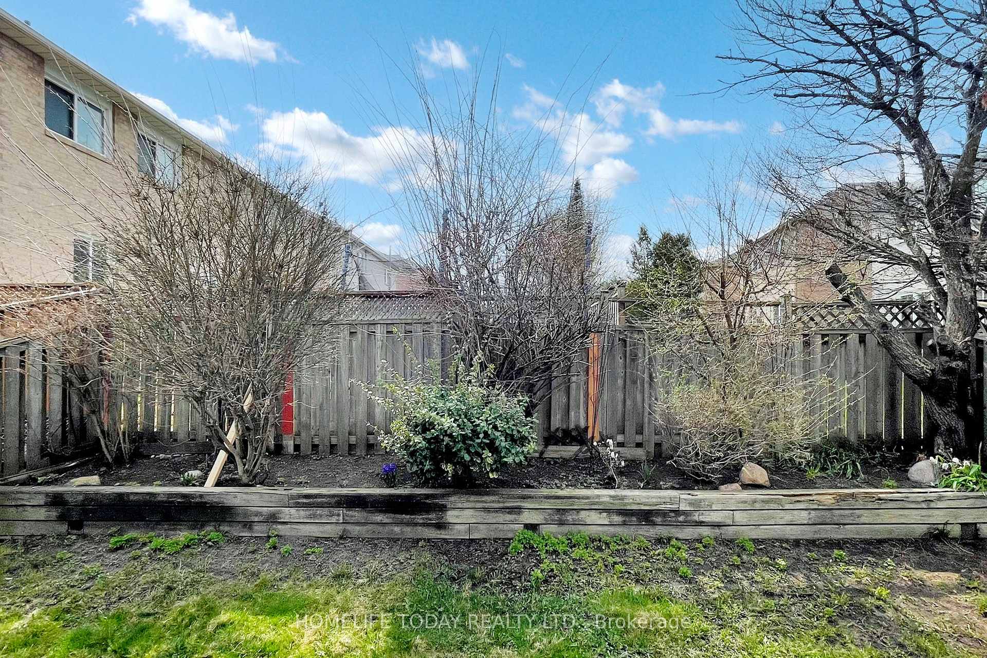 Photo 35 of 1604 Deerbrook Drive, Pickering, Liverpool — HOMEH