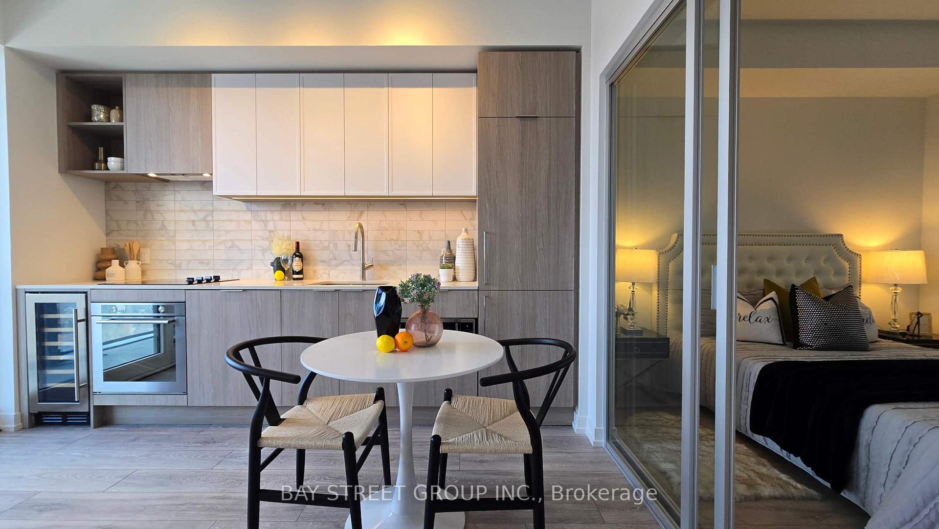 Photo 2 of Unit 1909, 2020 Bathurst Street, Toronto, Humewood-Cedarvale — HOMEH