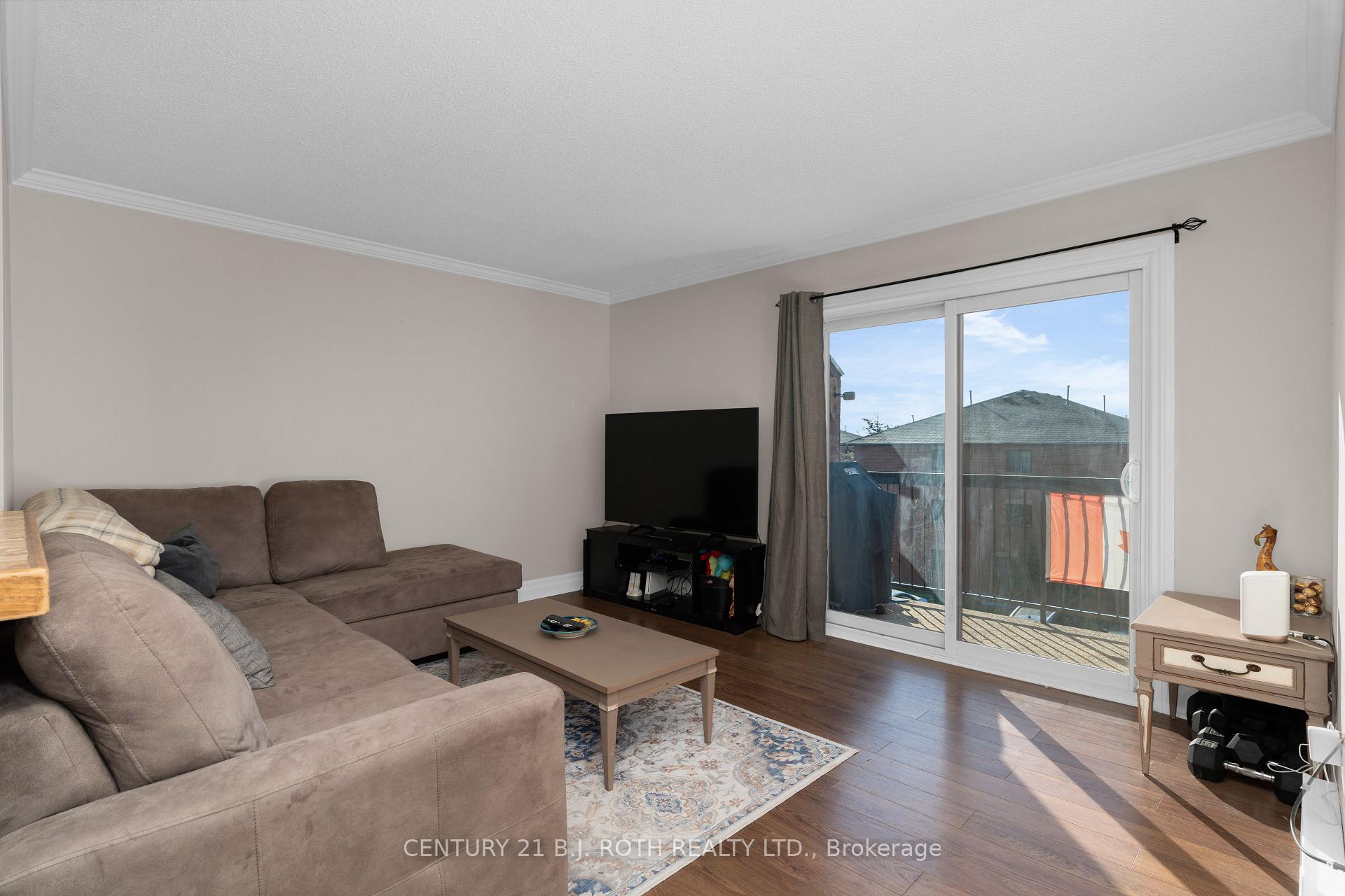 Photo 8 of Unit A9, 175 Edgehill Drive, Barrie, Letitia Heights — HOMEH