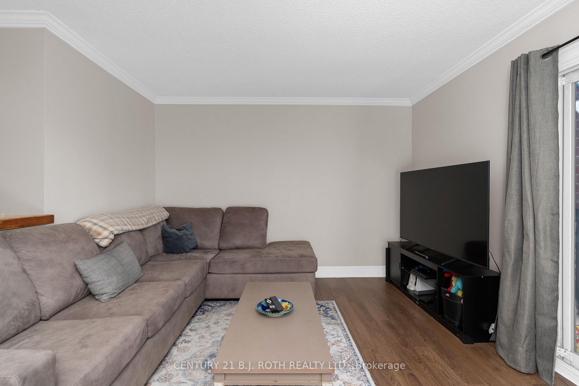 Photo 10 of Unit A9, 175 Edgehill Drive, Barrie, Letitia Heights — HOMEH