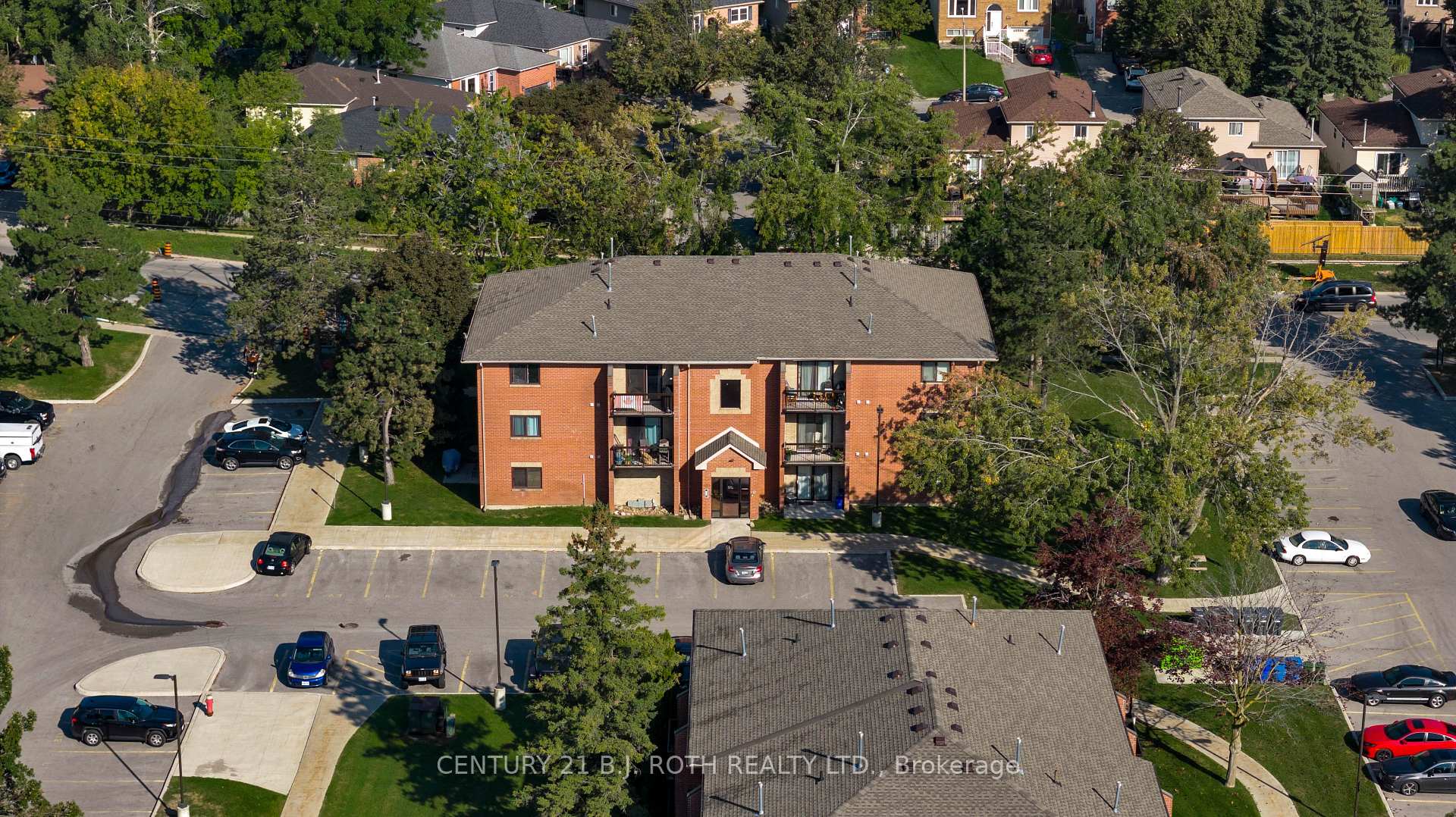 Photo 25 of Unit A9, 175 Edgehill Drive, Barrie, Letitia Heights — HOMEH