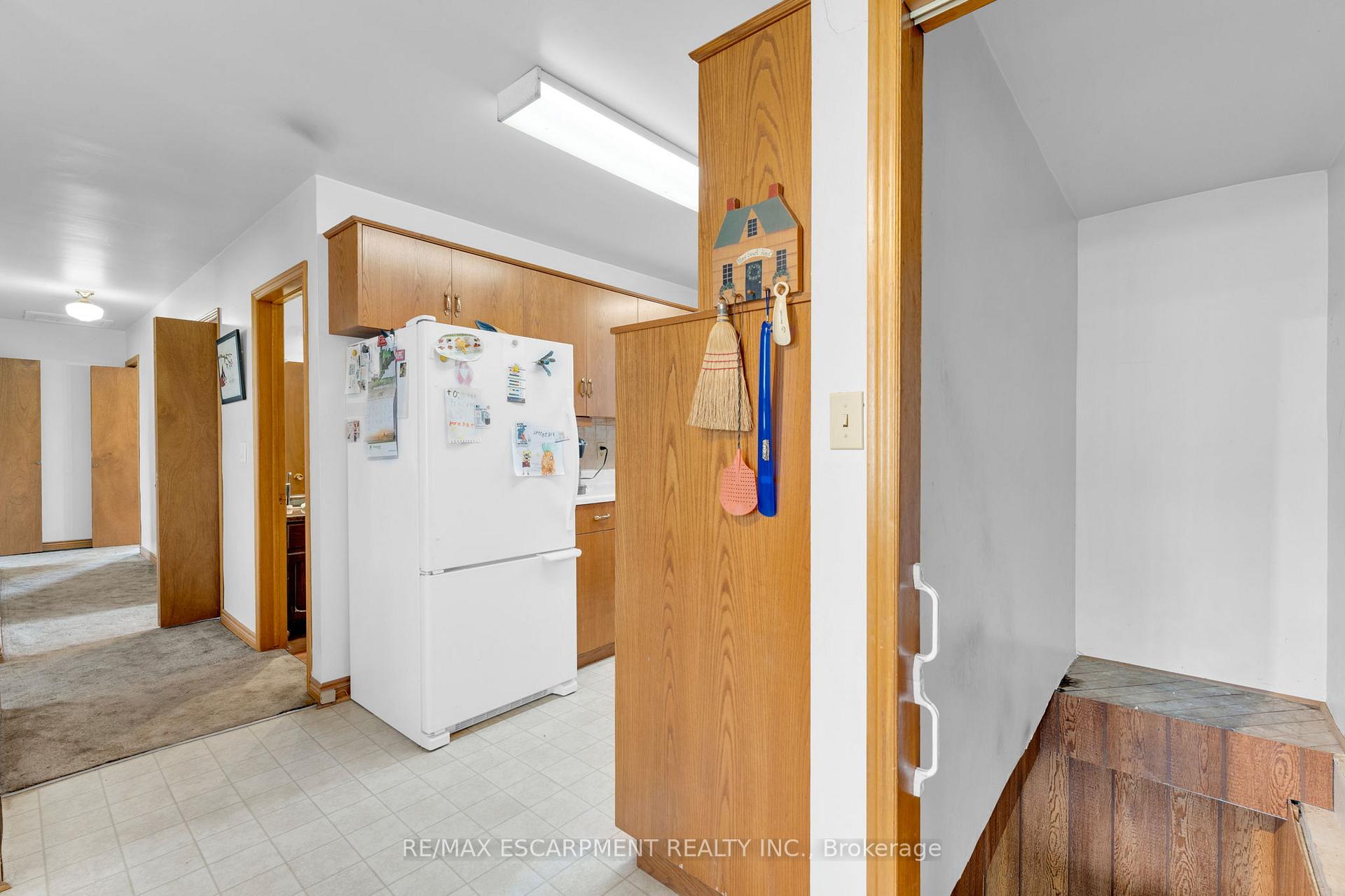 Photo 35 of 2986 Regional Rd 12, Grimsby, Grimsby East — HOMEH