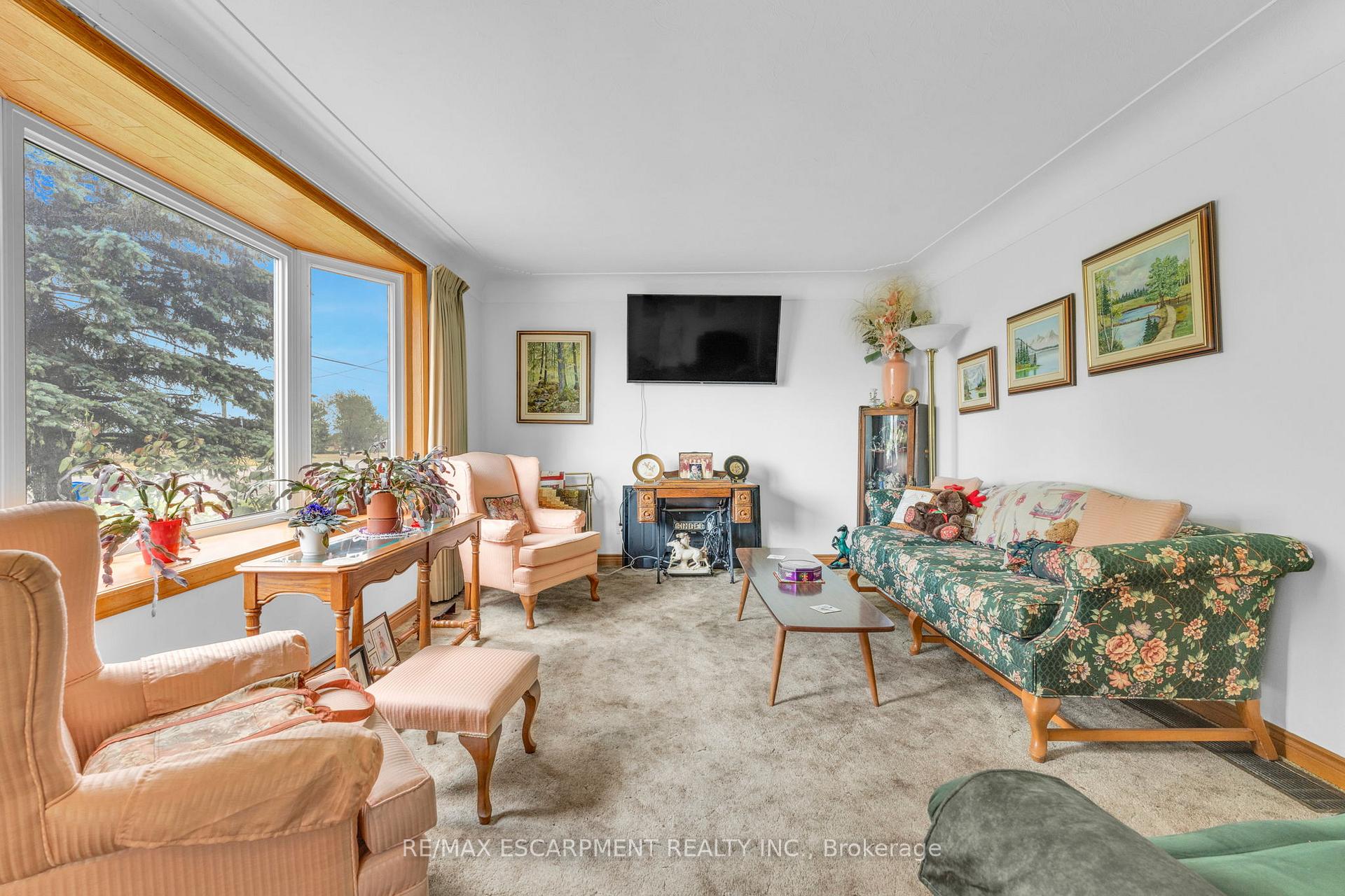 Photo 9 of 2986 Regional Rd 12, Grimsby, Grimsby East — HOMEH