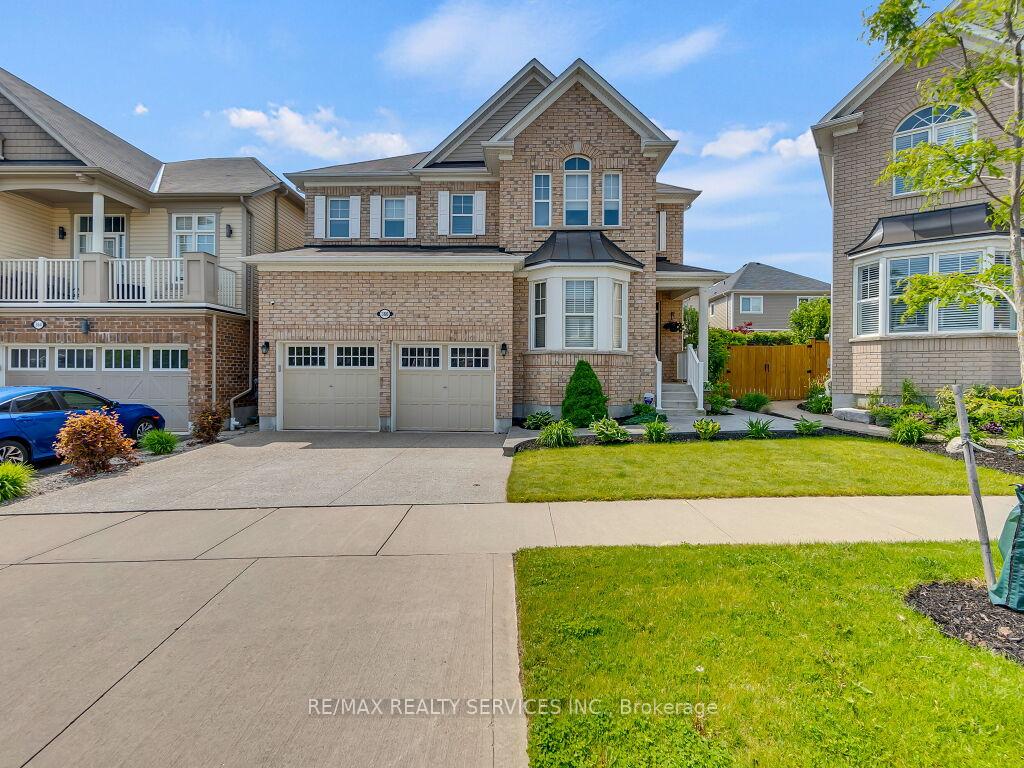 Photo 1 of 360 Falling Green Crescent, Kitchener — HOMEH