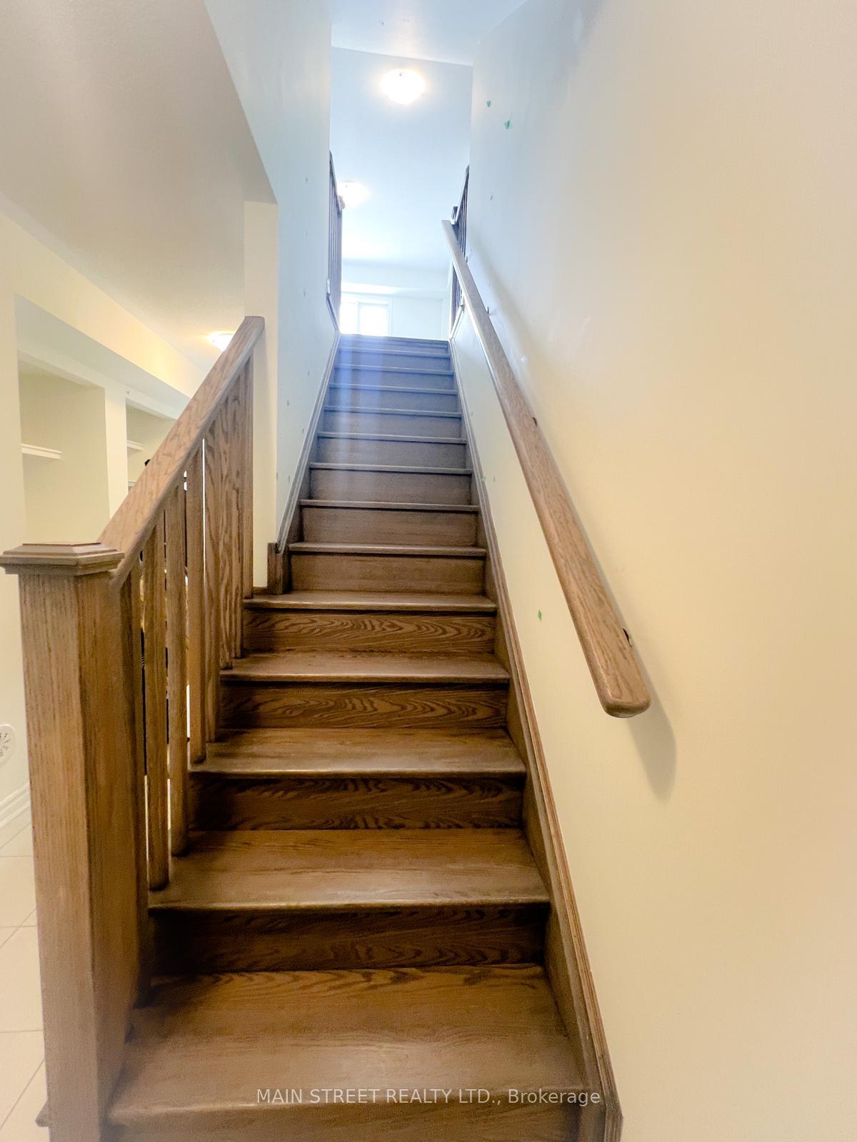 Photo 3 of 3327 Thunderbird Promenade, Pickering, Rural Pickering — HOMEH