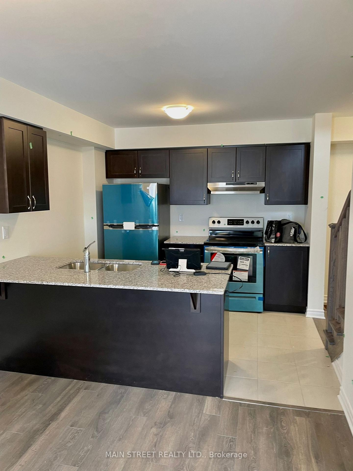 Photo 7 of 3327 Thunderbird Promenade, Pickering, Rural Pickering — HOMEH