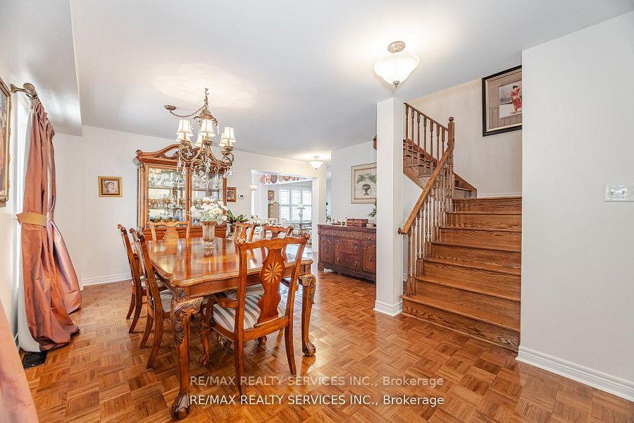 Photo 8 of 105 Sugarhill Drive, Brampton, Fletcher's Meadow — HOMEH