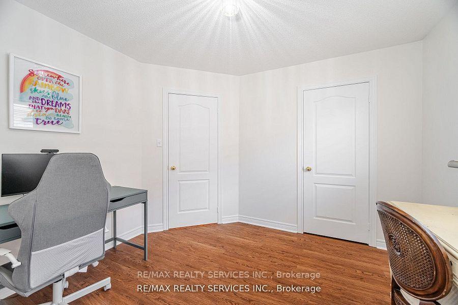 Photo 39 of 105 Sugarhill Drive, Brampton, Fletcher's Meadow — HOMEH