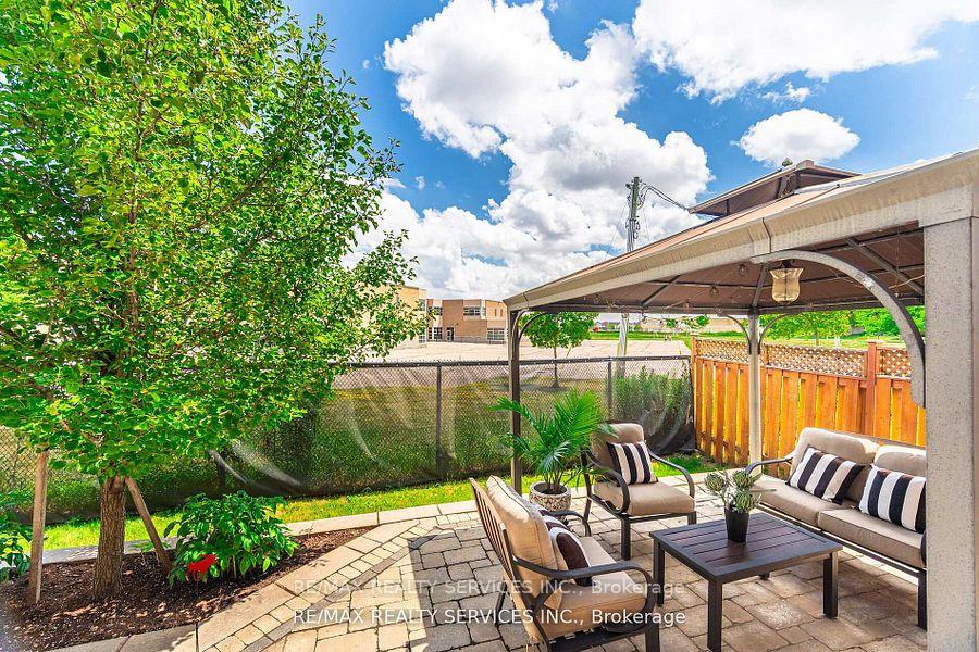 Photo 46 of 105 Sugarhill Drive, Brampton, Fletcher's Meadow — HOMEH