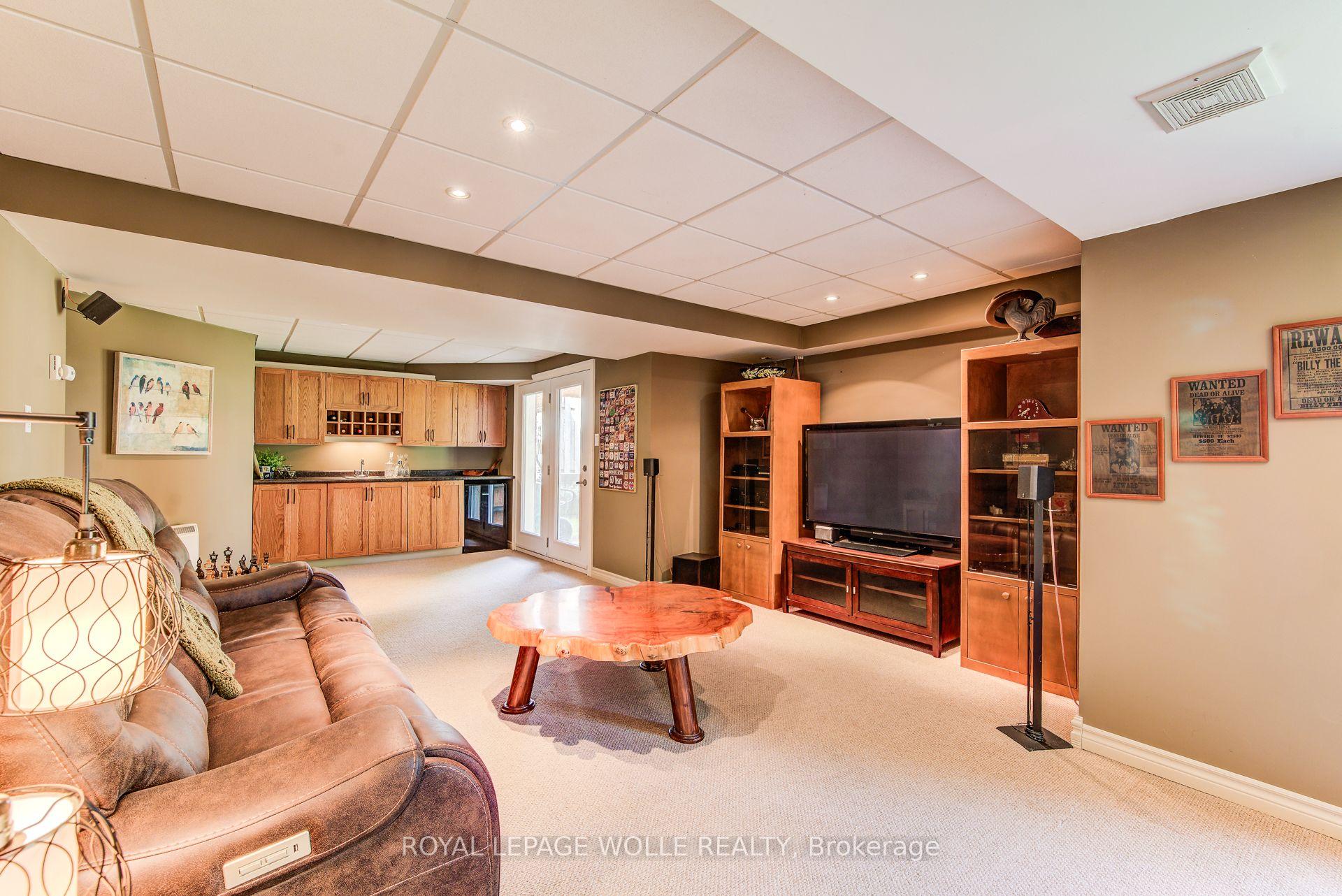 Photo 41 of 33 Tinatawa Court, Waterloo — HOMEH