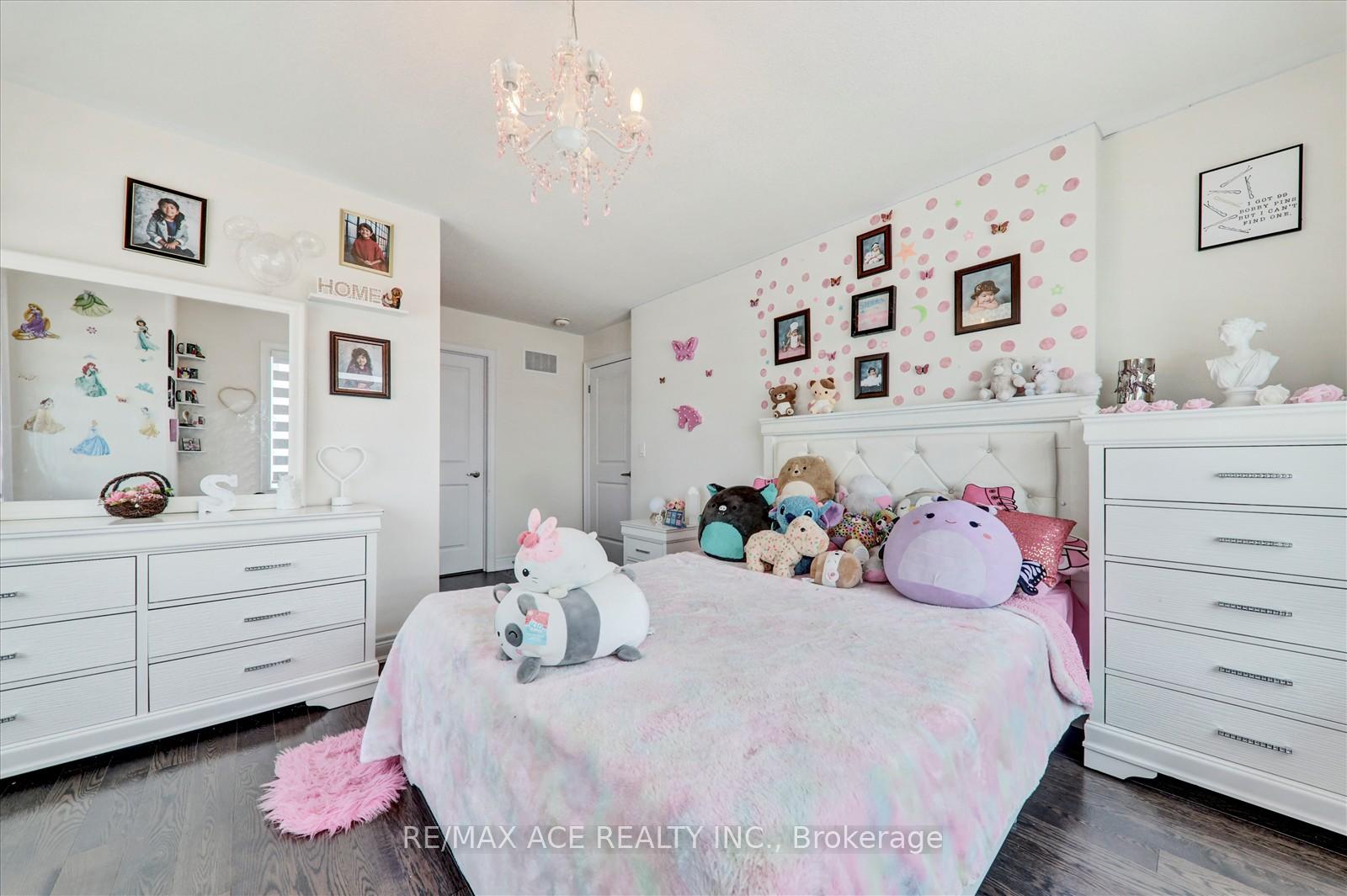 Photo 55 of 63 Wamsley Crescent, Clarington, Newcastle — HOMEH