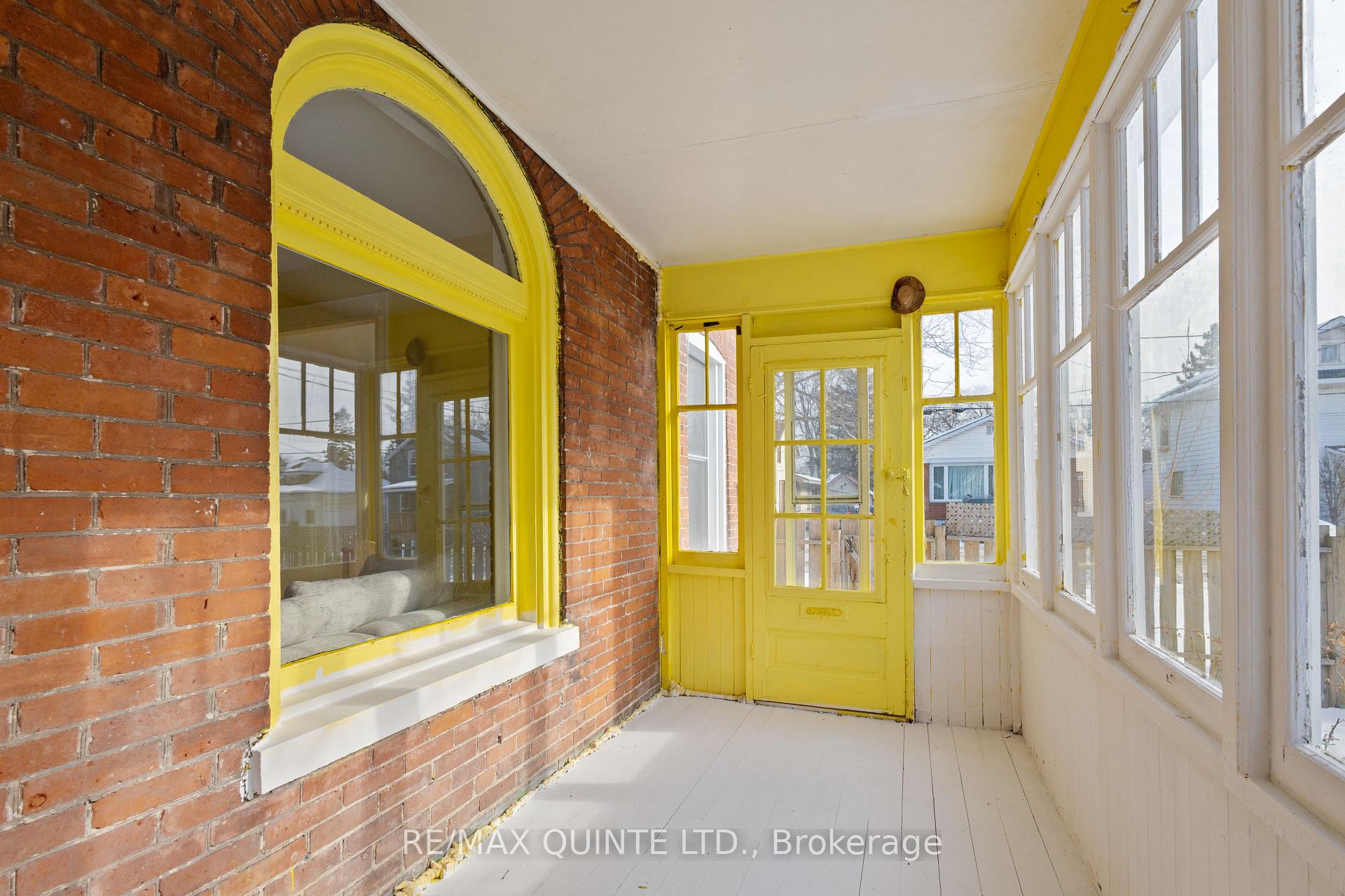 Photo 5 of 66 Dunbar Street, Belleville, Belleville Ward — HOMEH